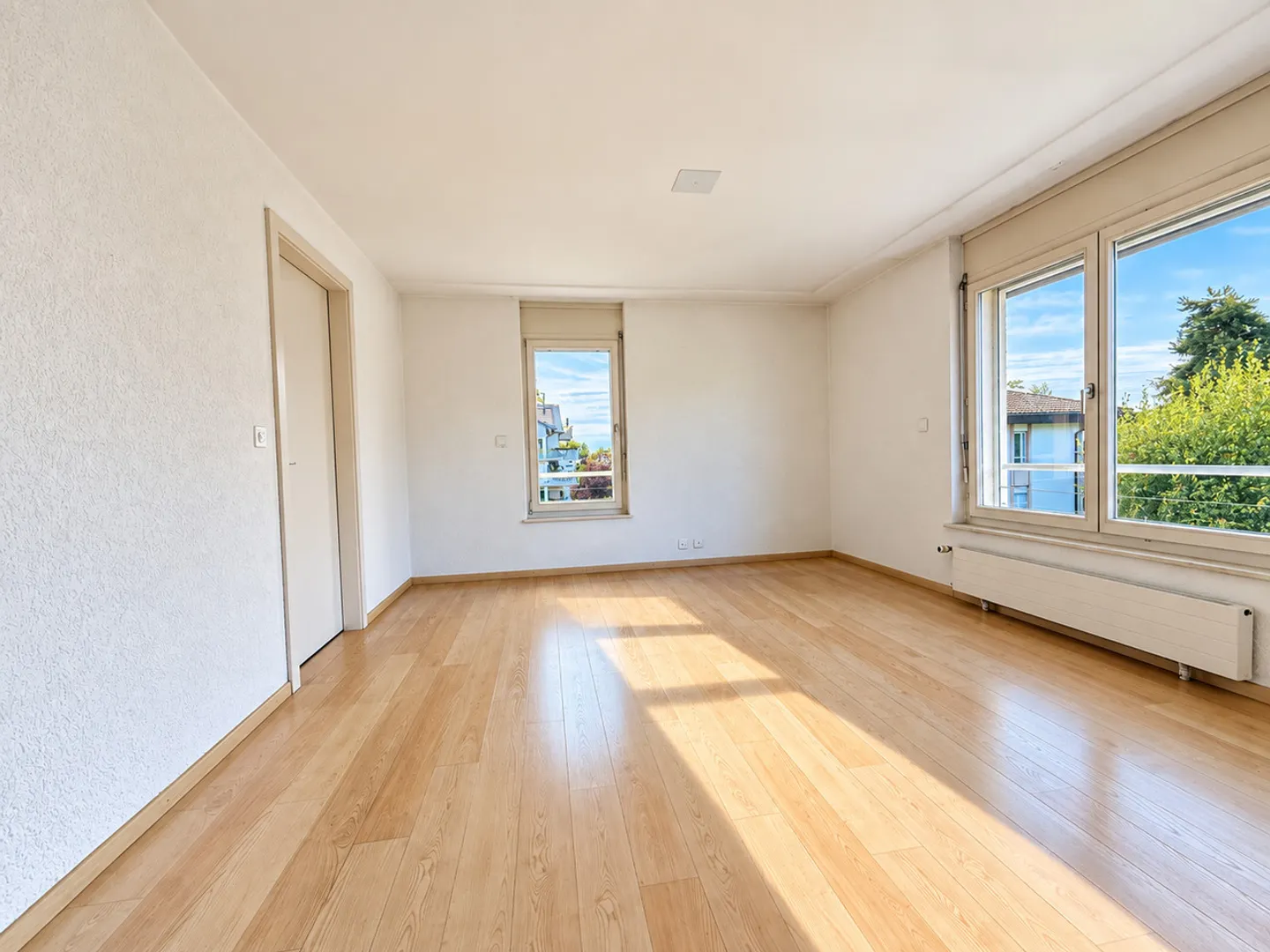 Exclusive penthouse with south-facing terrace - Photo 4 of 12