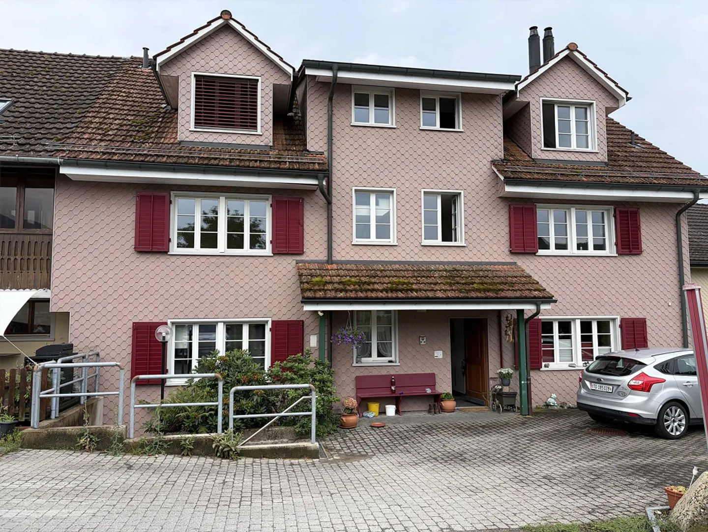 Appartement de 4 pièces nouvellement rénové à louer - Photo 1 sur 22