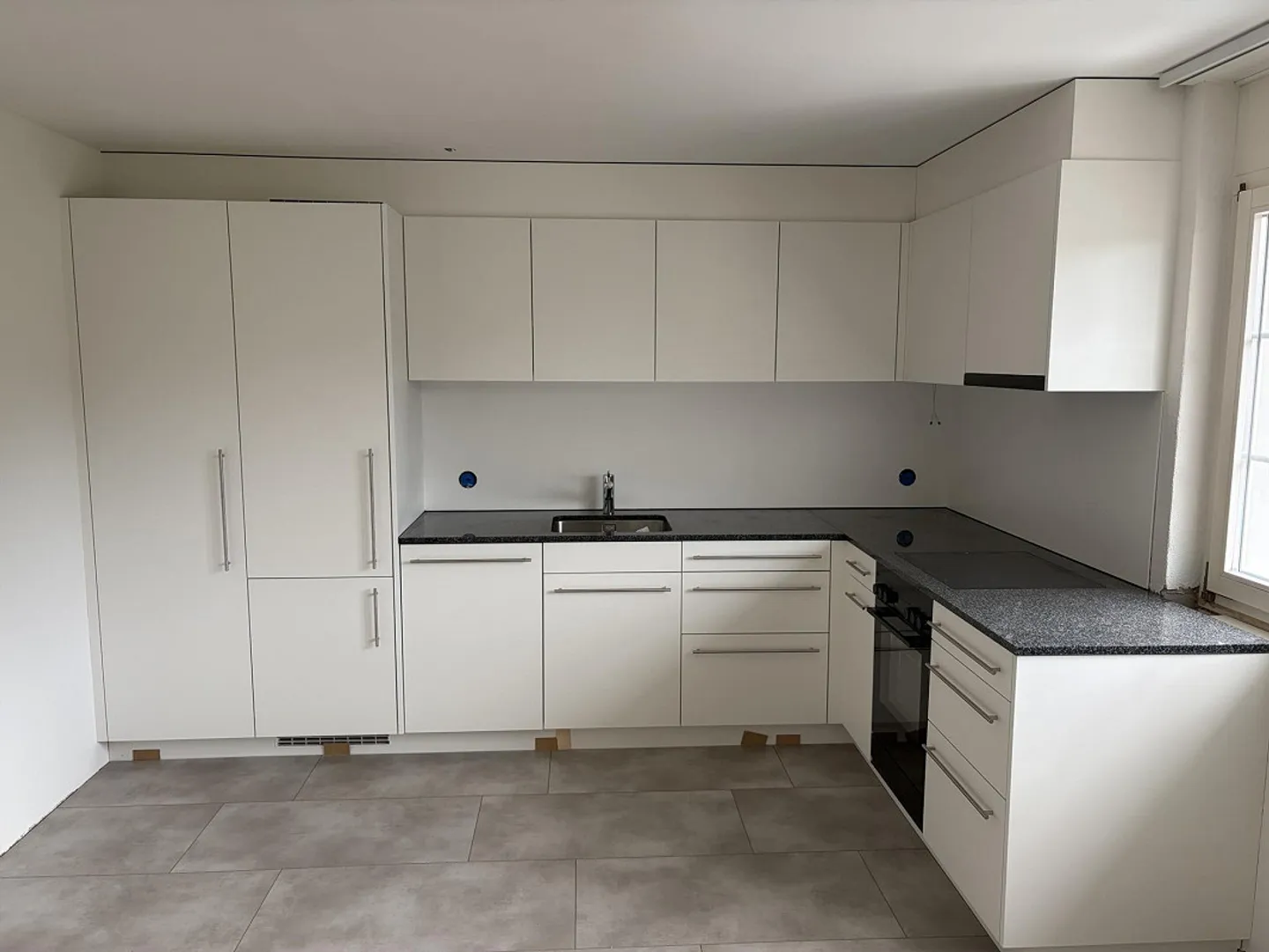Appartement de 4 pièces nouvellement rénové à louer - Photo 4 sur 22