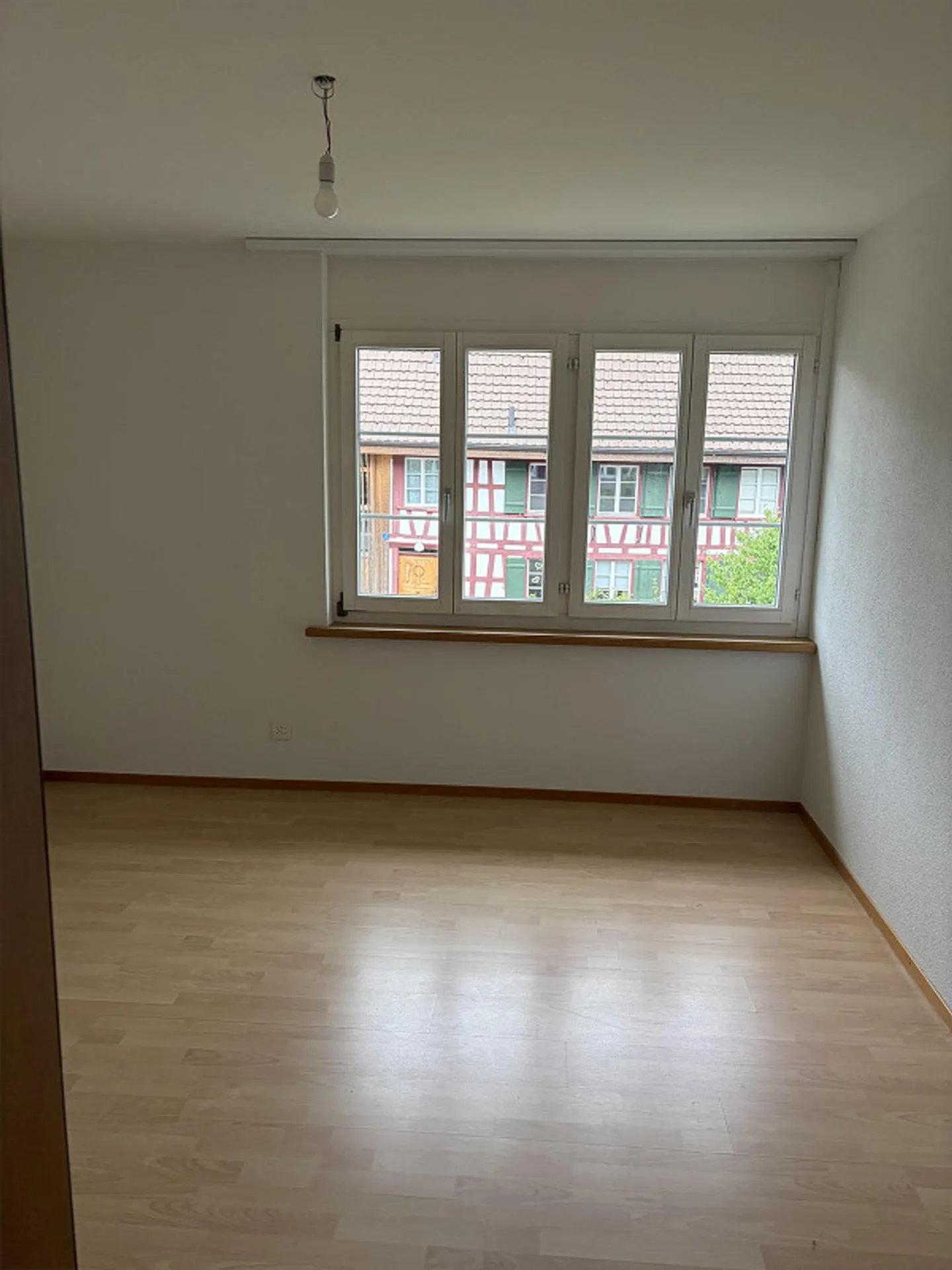 Appartement de 4 pièces nouvellement rénové à louer - Photo 10 sur 22