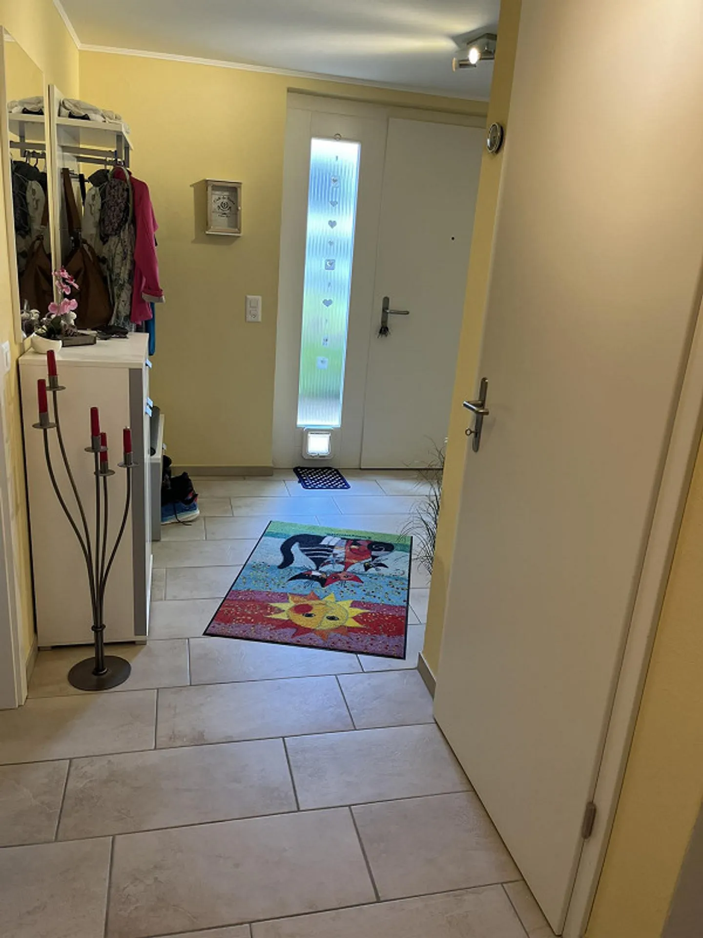 A well-maintained home for immediate move-in - Photo 8 of 28
