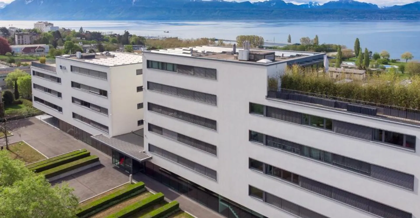 Appartamento di Lusso con Vista Lago - Foto 1 di 12