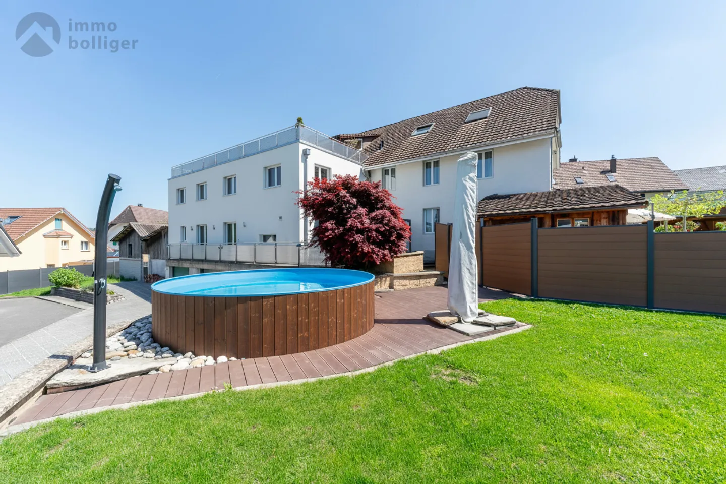 Single house for sale - Photo 1 of 13