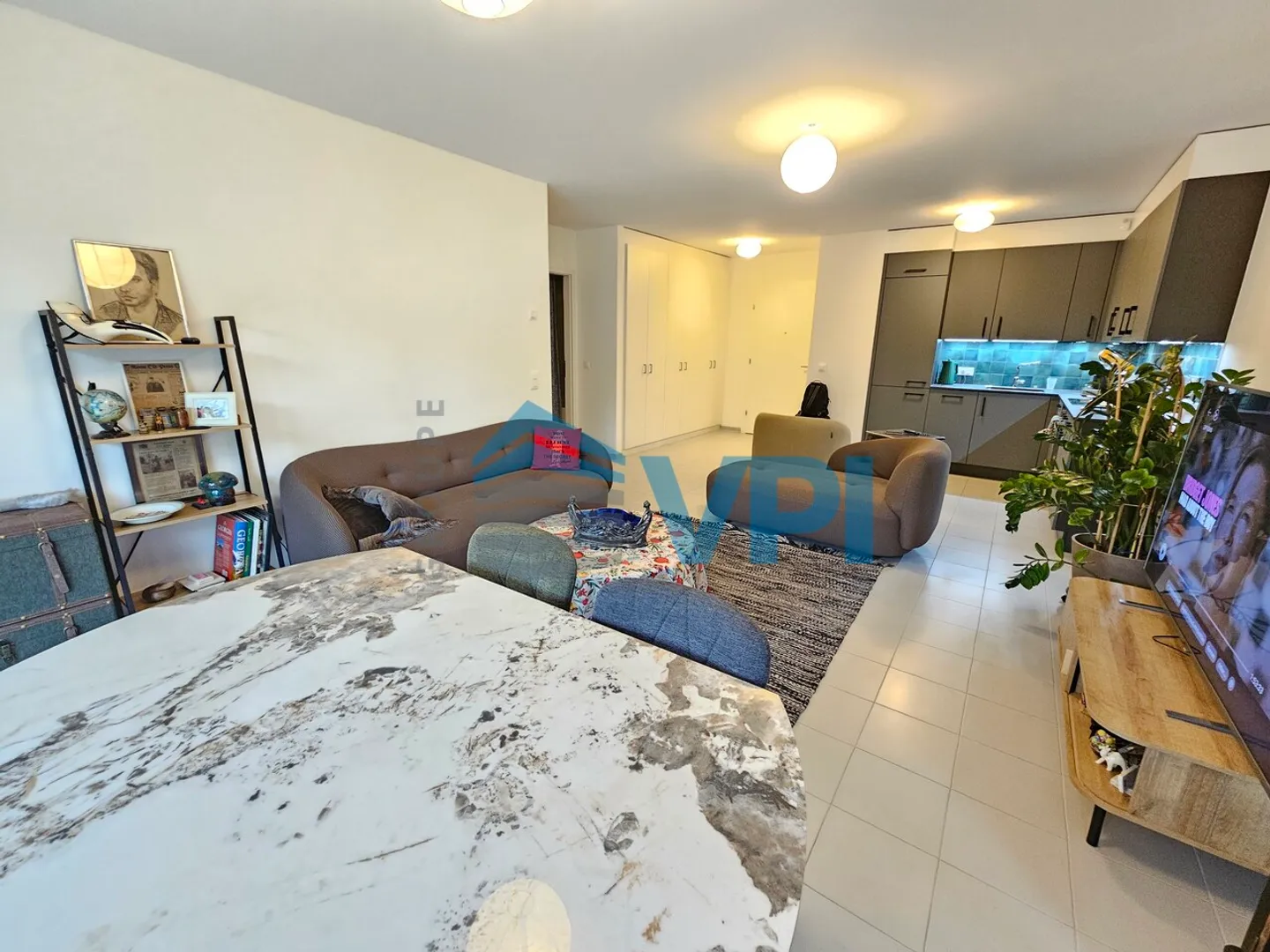 Bright 3-room apartment with terrace in Corsier - Photo 1 of 9