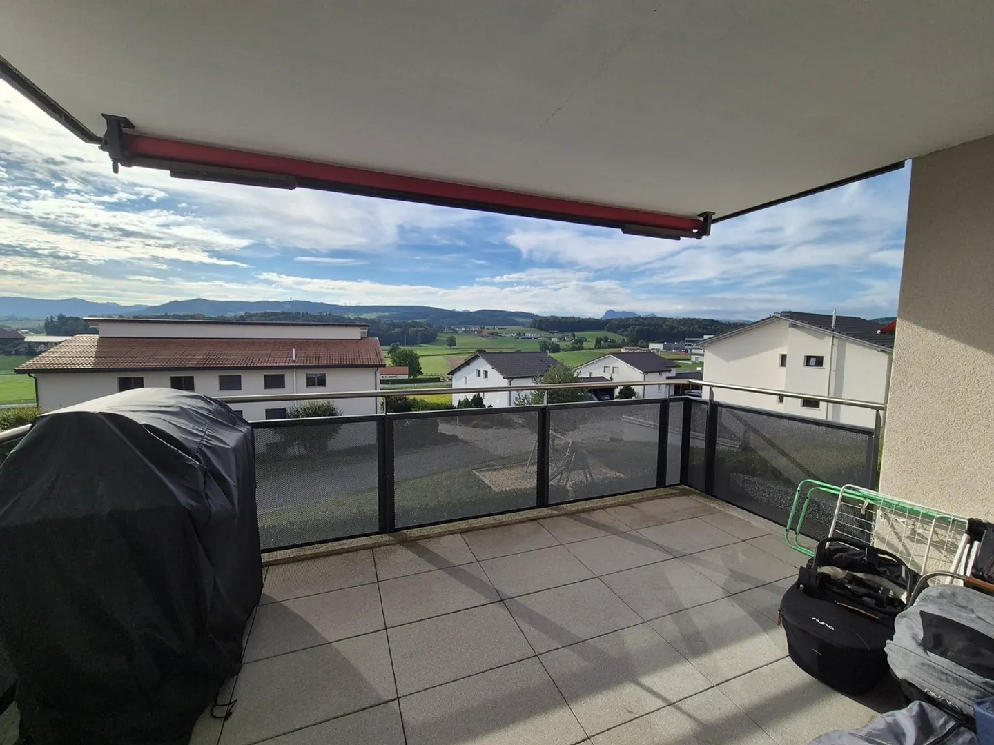 VILLAZ-ST-PIERRE / 3.5 rooms with balcony and washing column - Photo 2 of 11