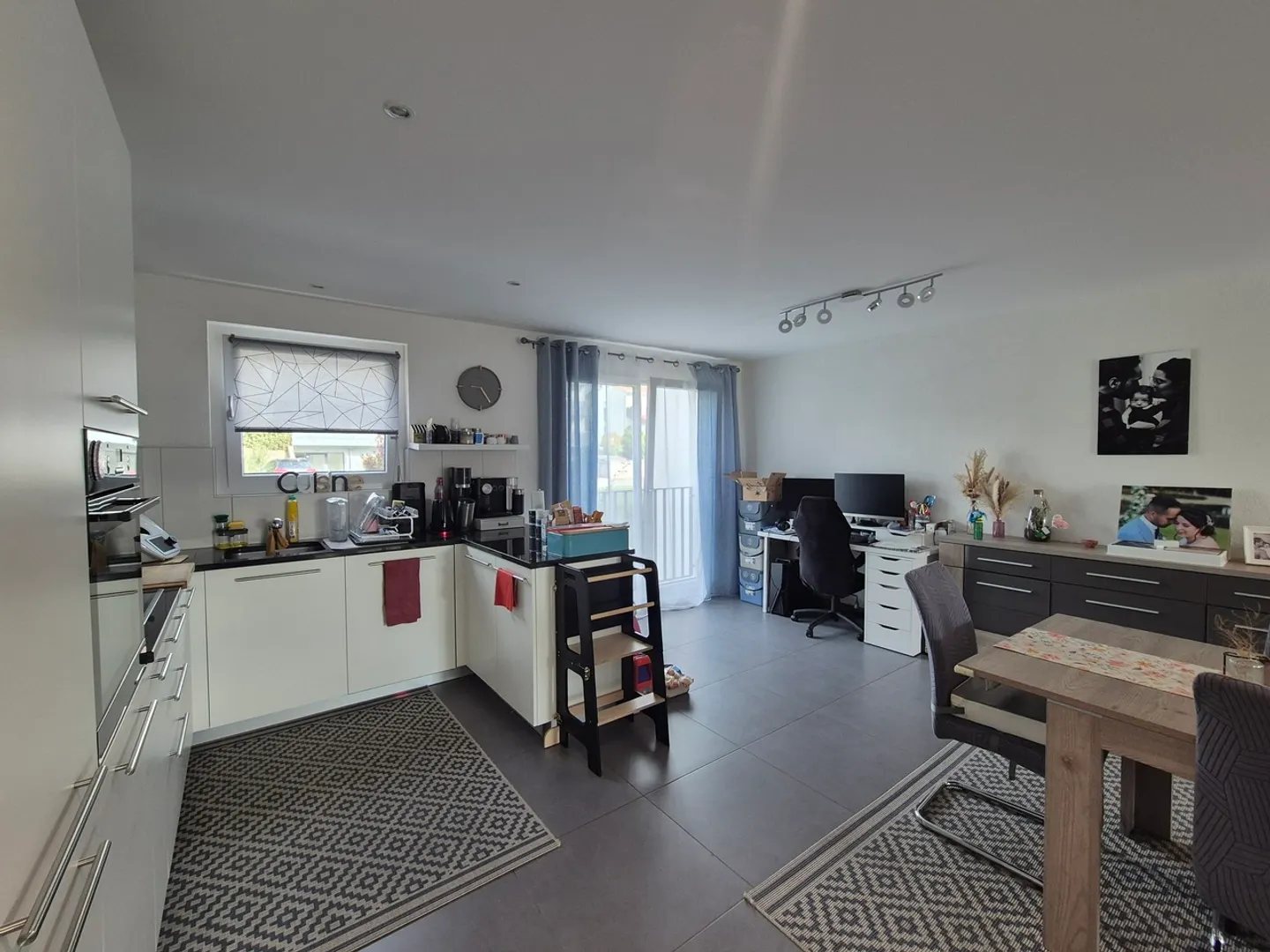 VILLAZ-ST-PIERRE / 3.5 rooms with balcony and washing column - Photo 3 of 11