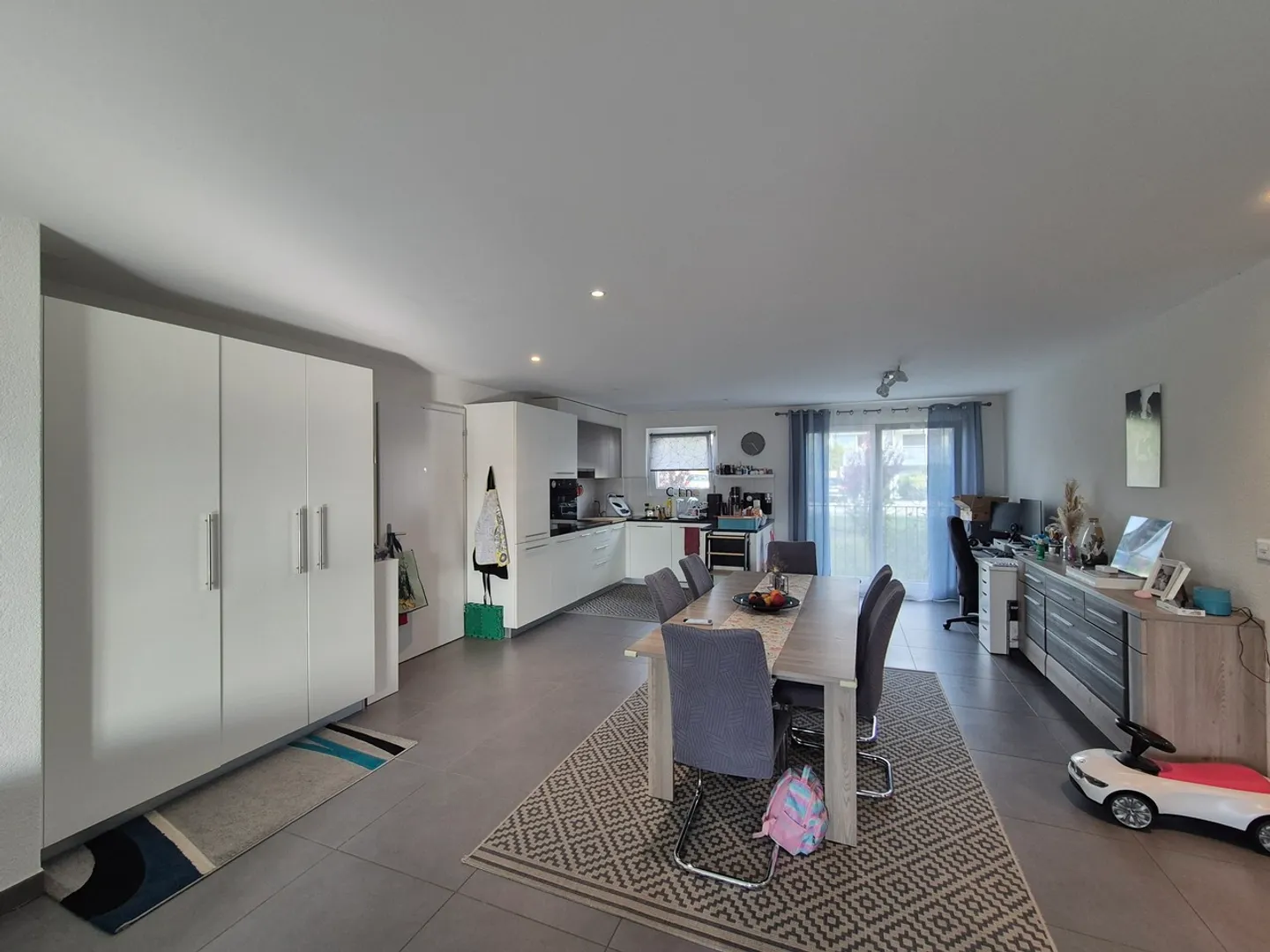 VILLAZ-ST-PIERRE / 3.5 rooms with balcony and washing column - Photo 4 of 11
