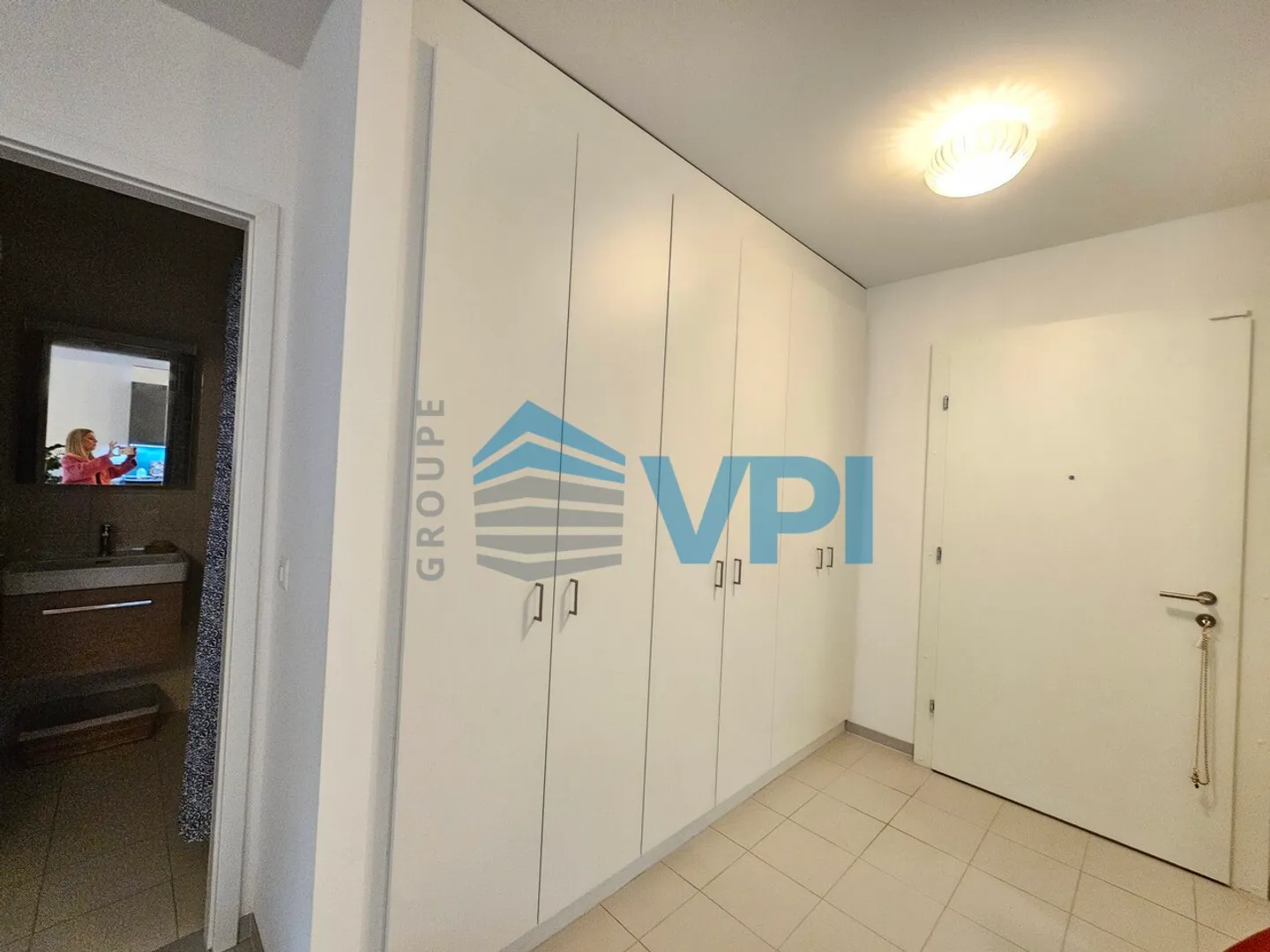 Bright 3-room apartment with terrace in Corsier - Photo 9 of 9