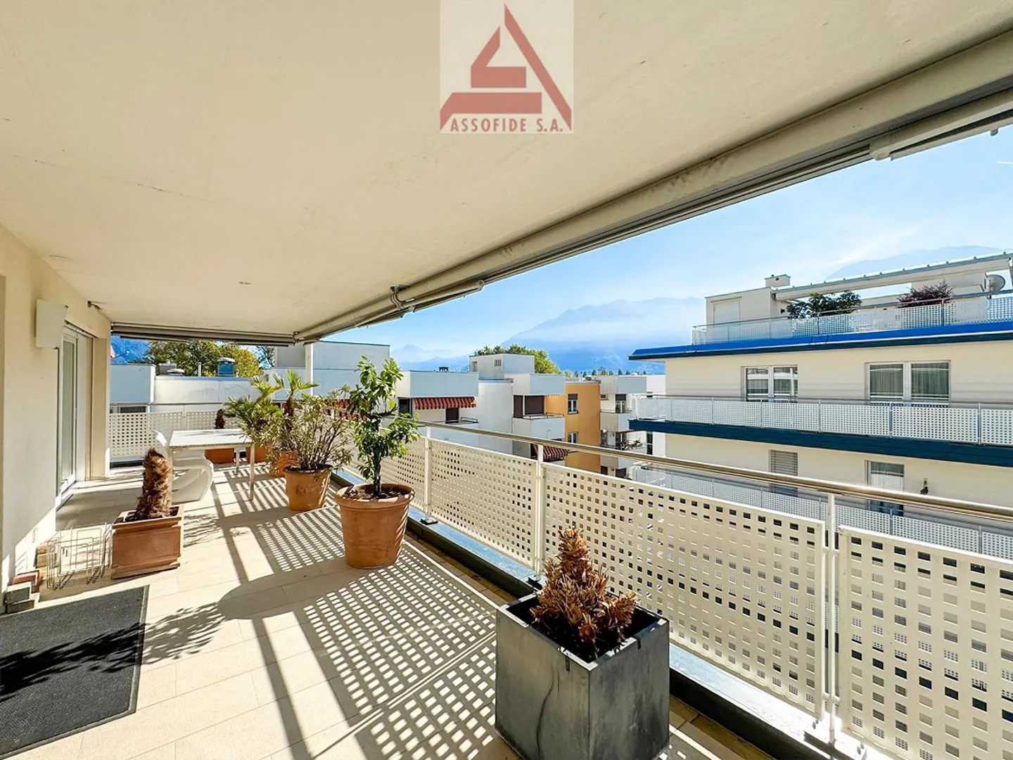 Attique avec terrasse panoramique - Photo 4 sur 7