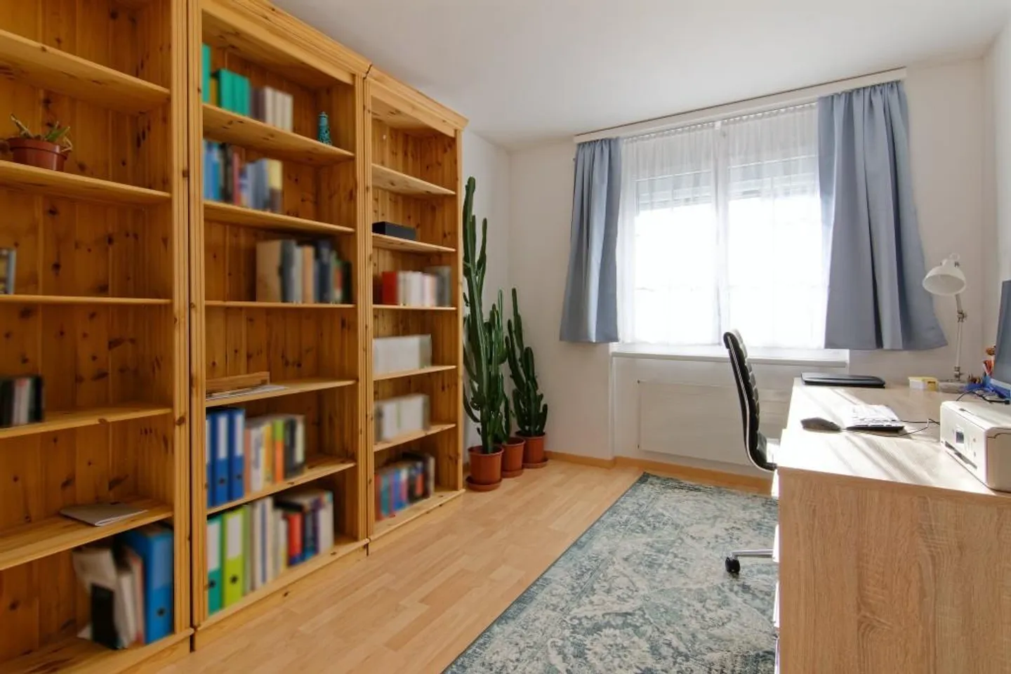 Casa unifamiliare di 5,5 stanze con giardino ben curato e patio - Foto 9 di 12