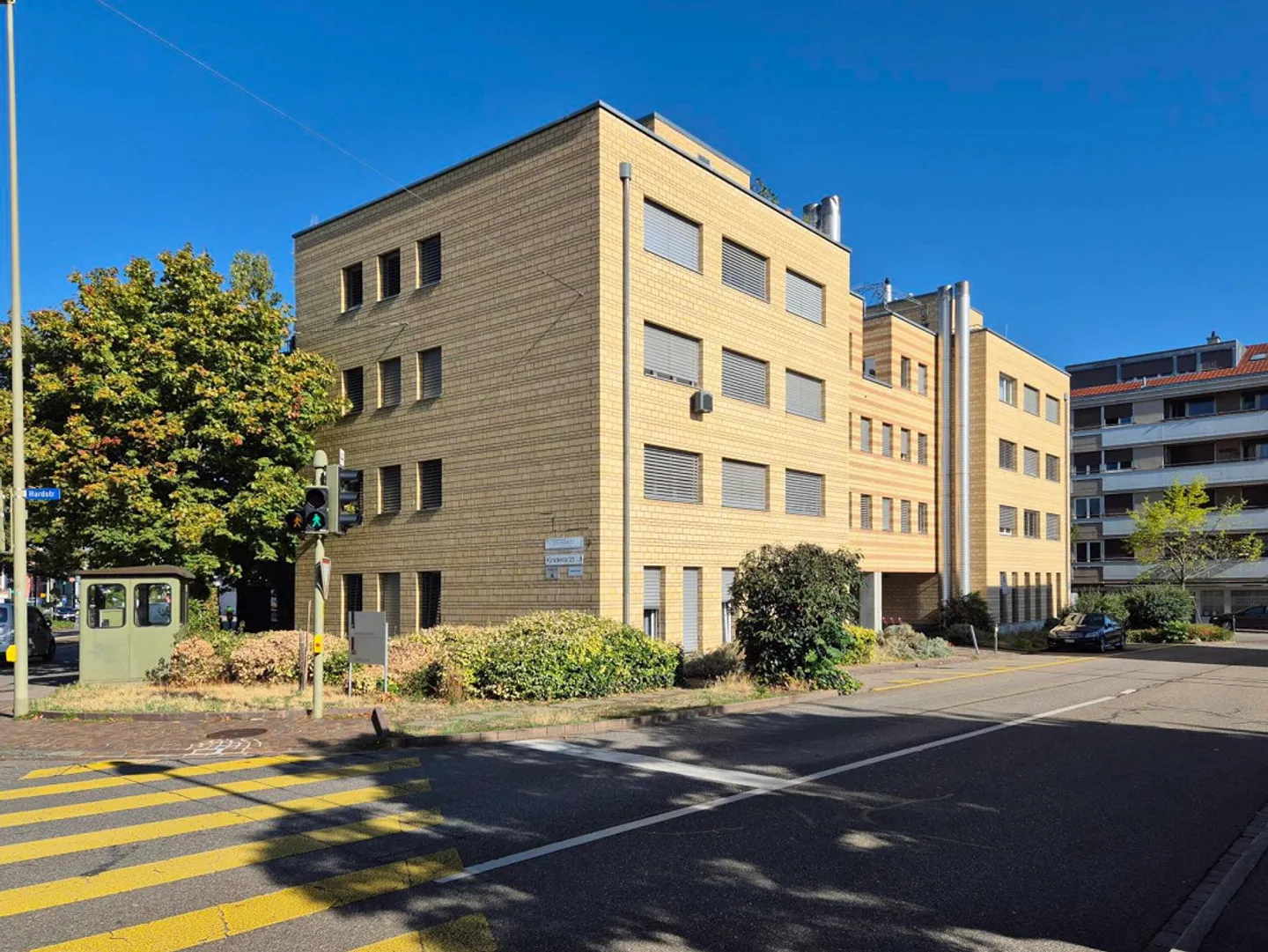 Office space in the center of Birsfelden - Photo 1 of 11