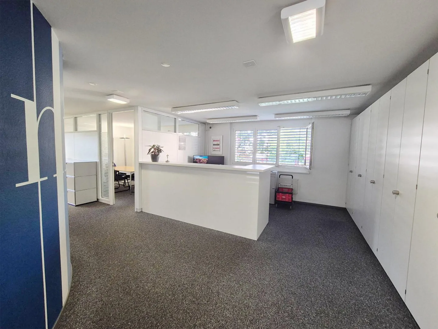 Office space in the center of Birsfelden - Photo 2 of 11