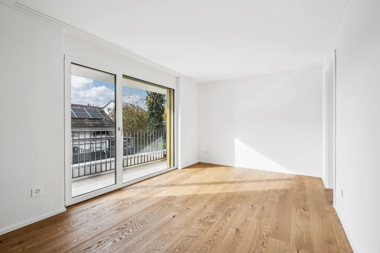 Clé en main : Stylé et avec une belle vue (A) - Photo 3 sur 14