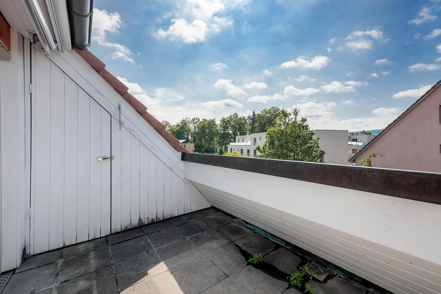 Bright Maisonette Apartment - Photo 11 of 13