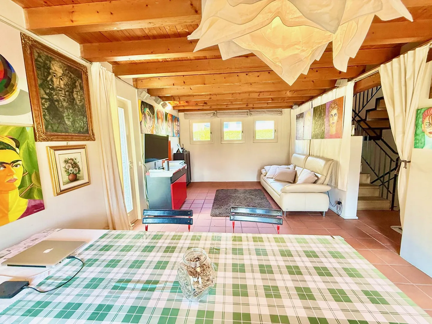 Einfamilienhaus mit Garten und Blick auf die Berge - Foto 7 von 23