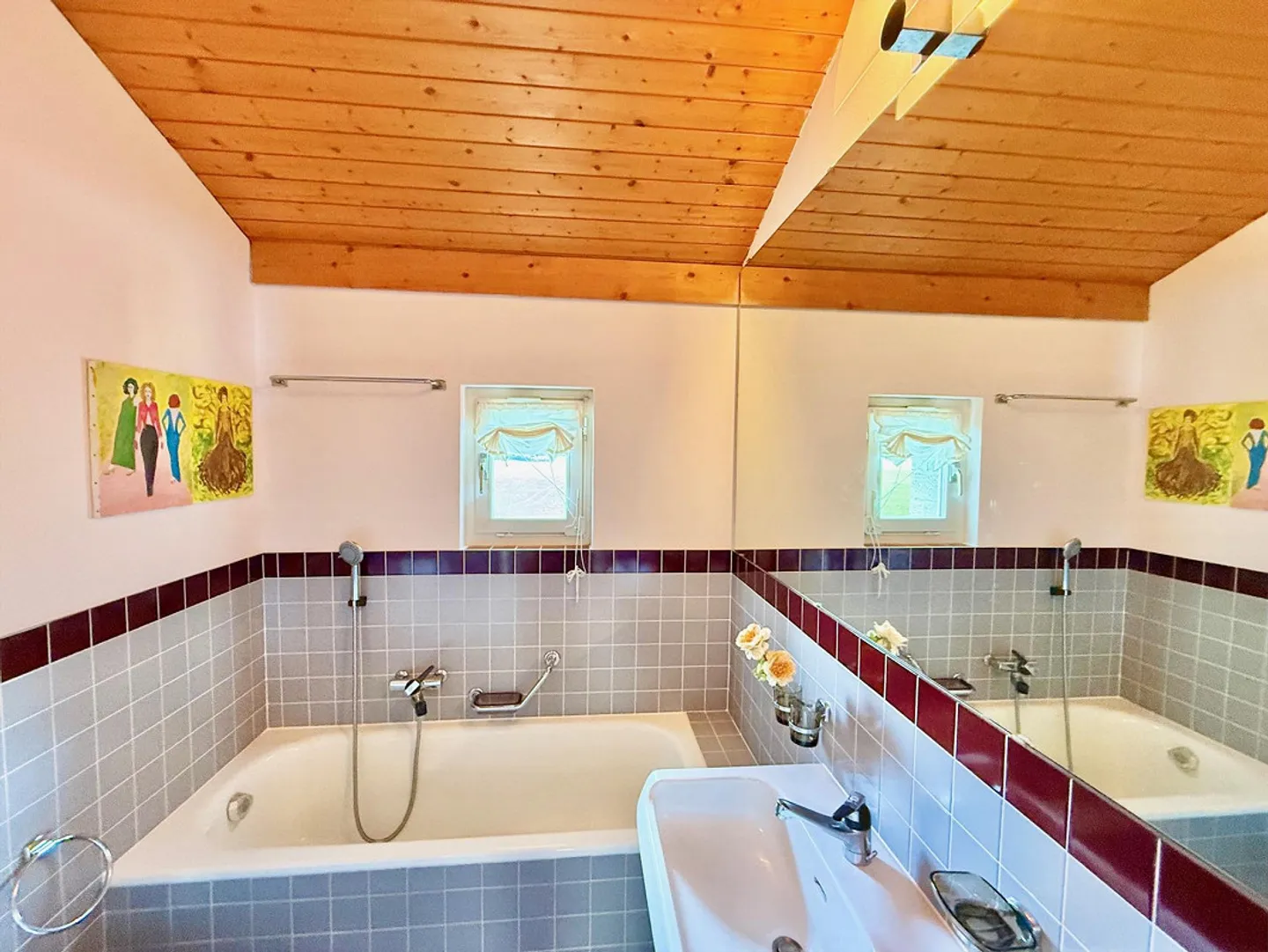 Einfamilienhaus mit Garten und Blick auf die Berge - Foto 13 von 23