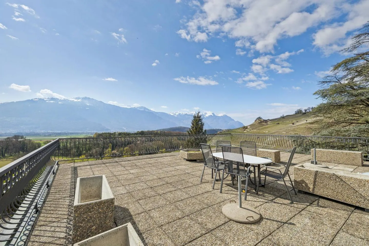 Charmante villa du 17ème siècle - Photo 1 sur 13