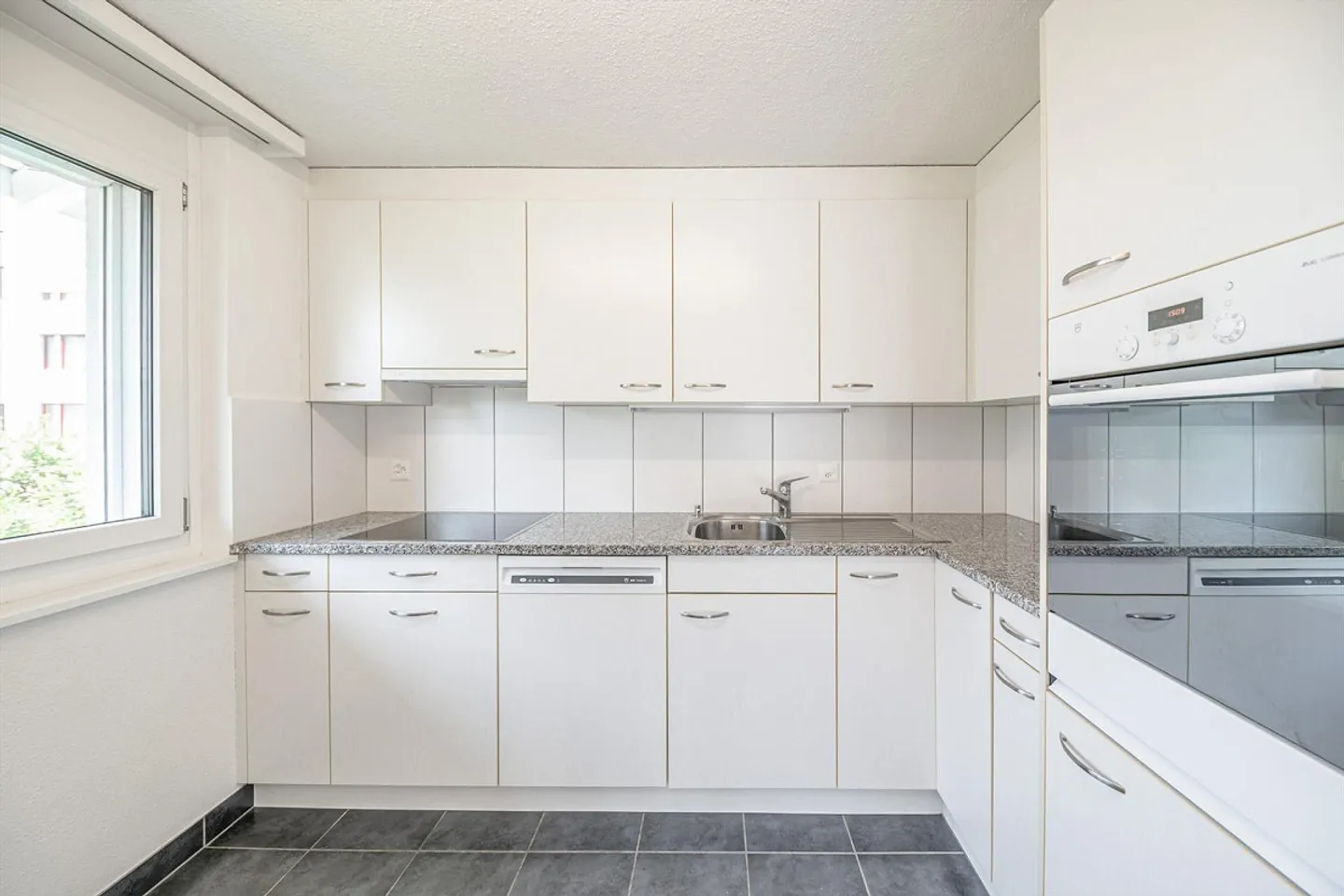Appartamento luminoso e moderno - Foto 2 di 9