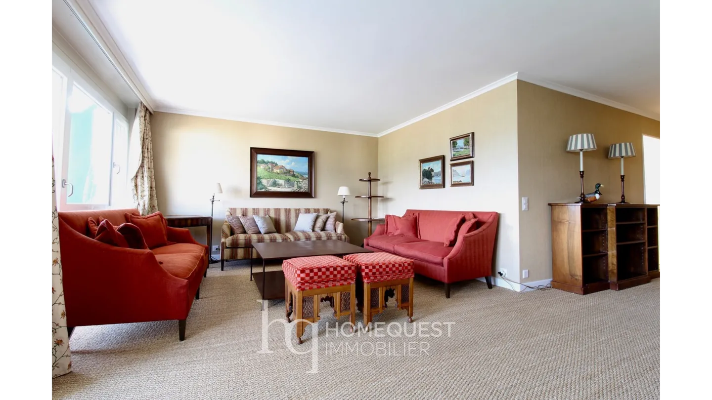 Spacious fully furnished apartment, 3.5 rooms, with beautiful lake view - Photo 6 of 17
