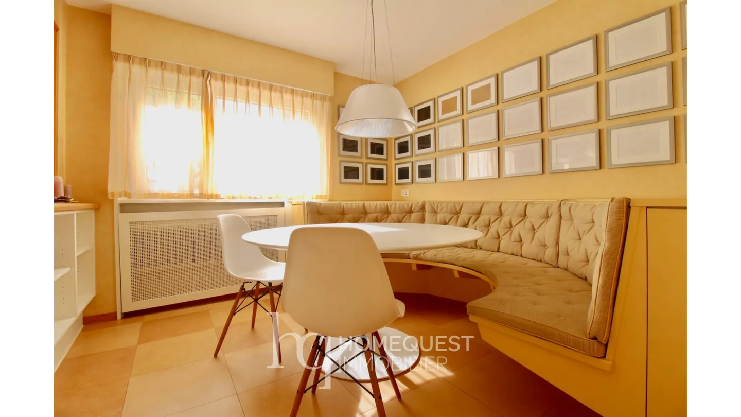 Spacious fully furnished apartment, 3.5 rooms, with beautiful lake view - Photo 8 of 17