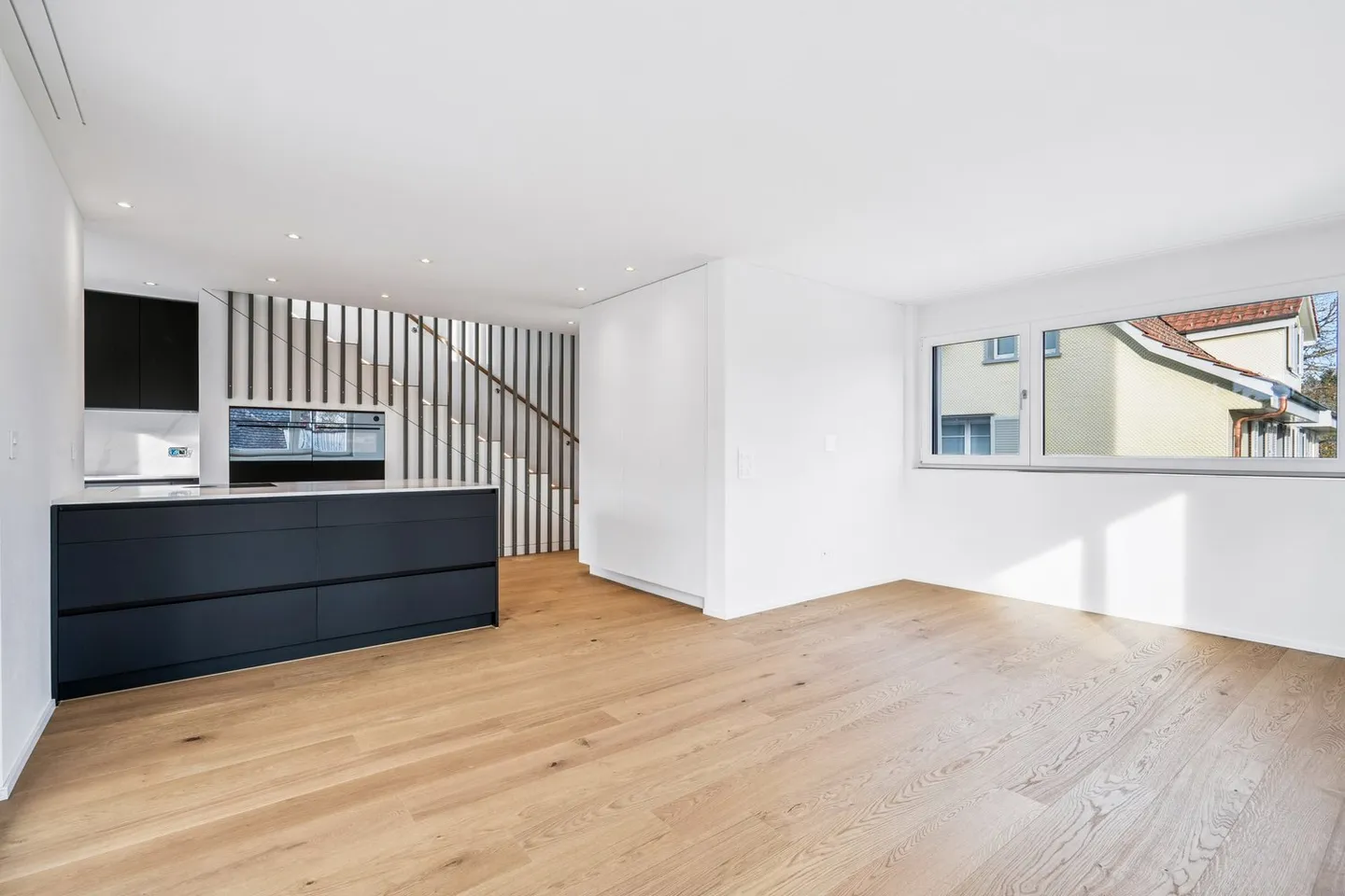 Clé en main : Stylé et avec une belle vue (B) - Photo 1 sur 17