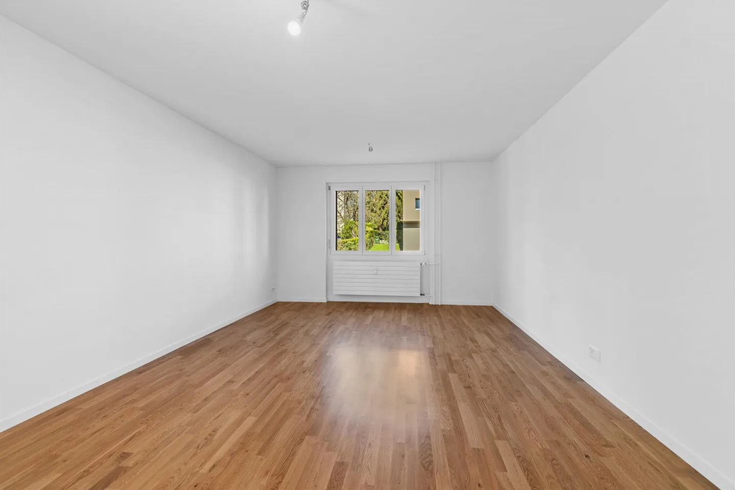 Moderne 2.5-Zimmerwohnung - Foto 7 von 10