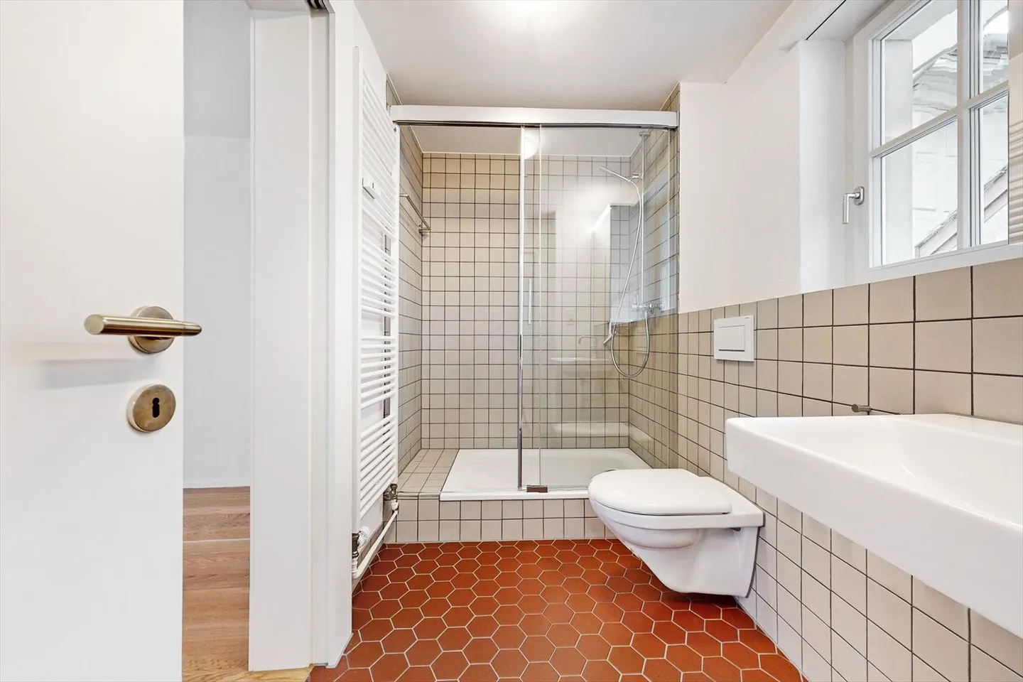 Newly renovated apartment in the old town of Winterthur - Photo 8 of 8