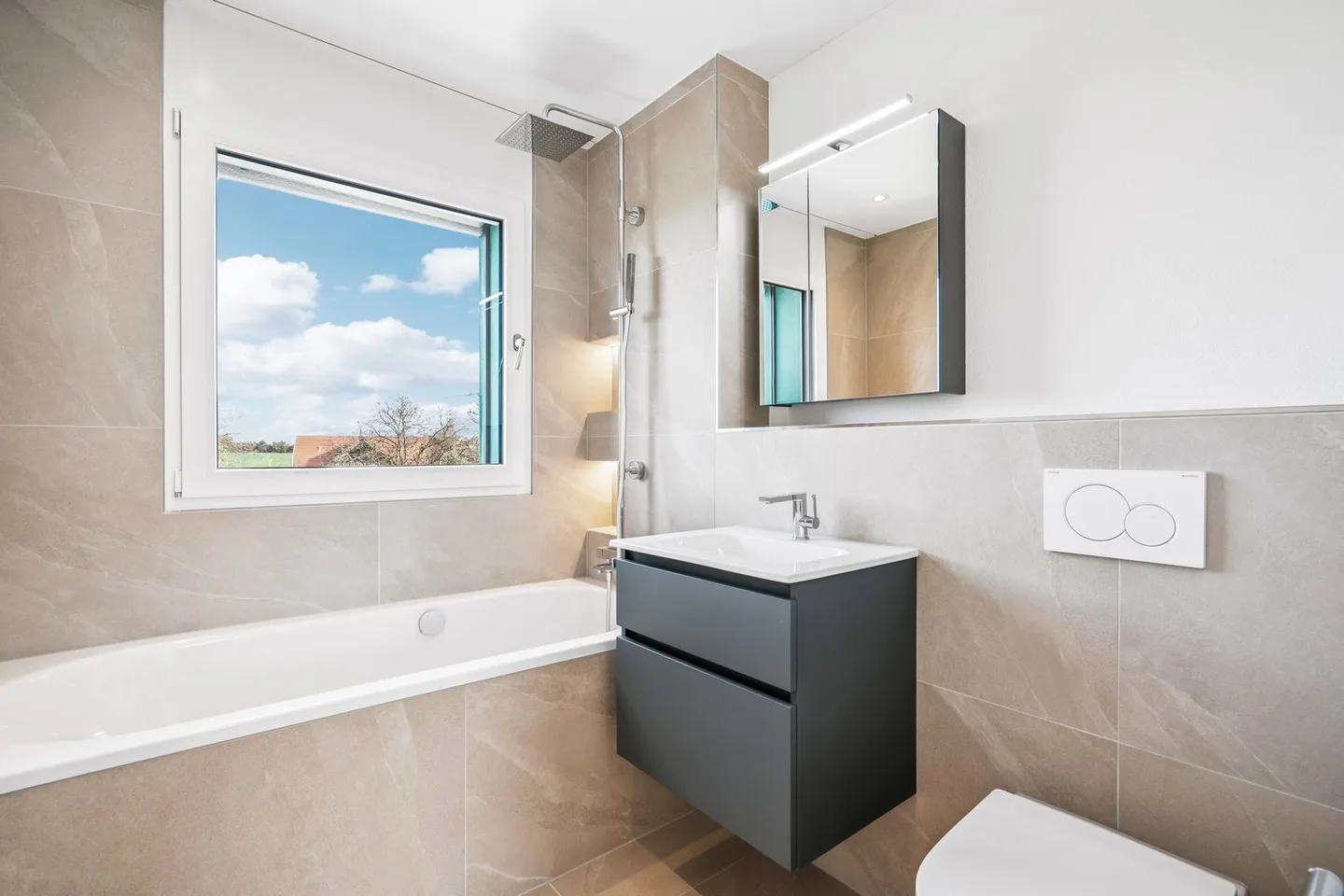 Clé en main : Stylé et avec une belle vue (B) - Photo 12 sur 17