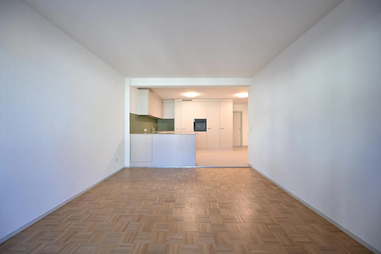 Appartamento moderno vicino a Eigerplatz - Foto 3 di 9