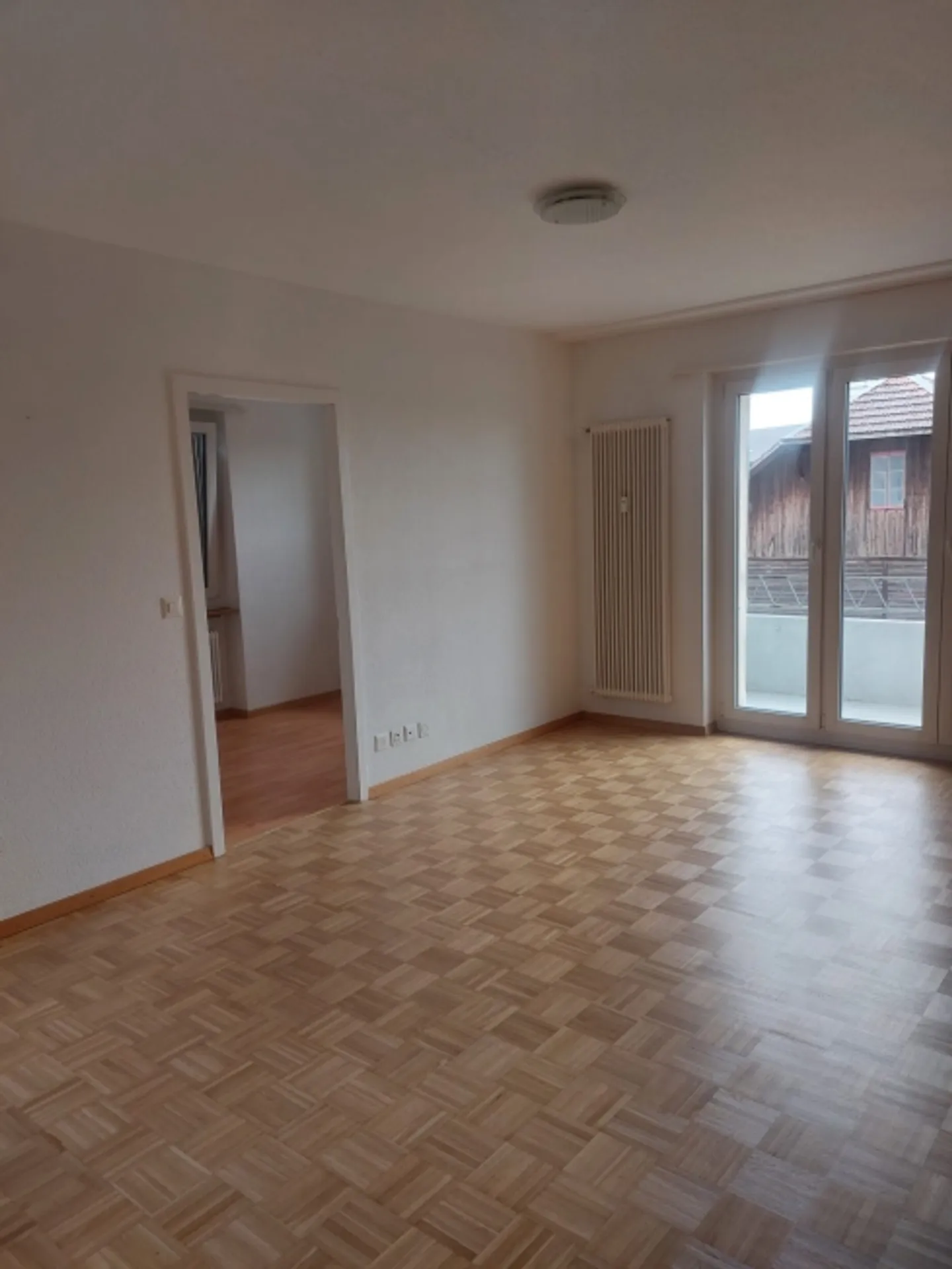 Appartamento accogliente di 4,5 stanze a Kriegstetten, Canton SO - Ideale per famiglie - Foto 1 di 9