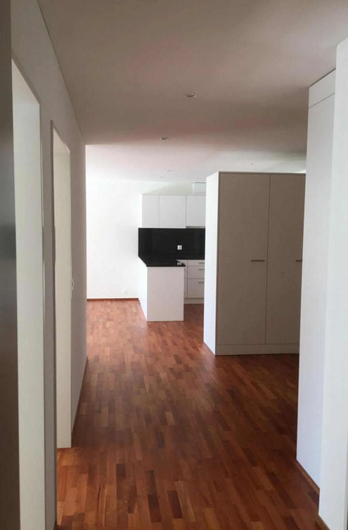 Lichtdurchflutete, grosszügige 3-Zimmer-Wohnung an sonniger Lage - Foto 4 von 10