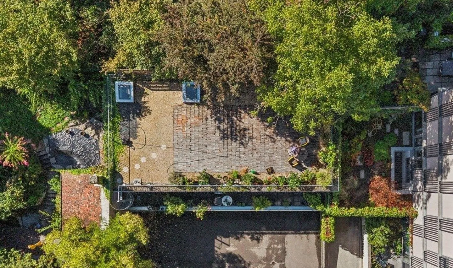 Loft con impressionante terrazza sul tetto nel «Gundeli» - Foto 8 di 9