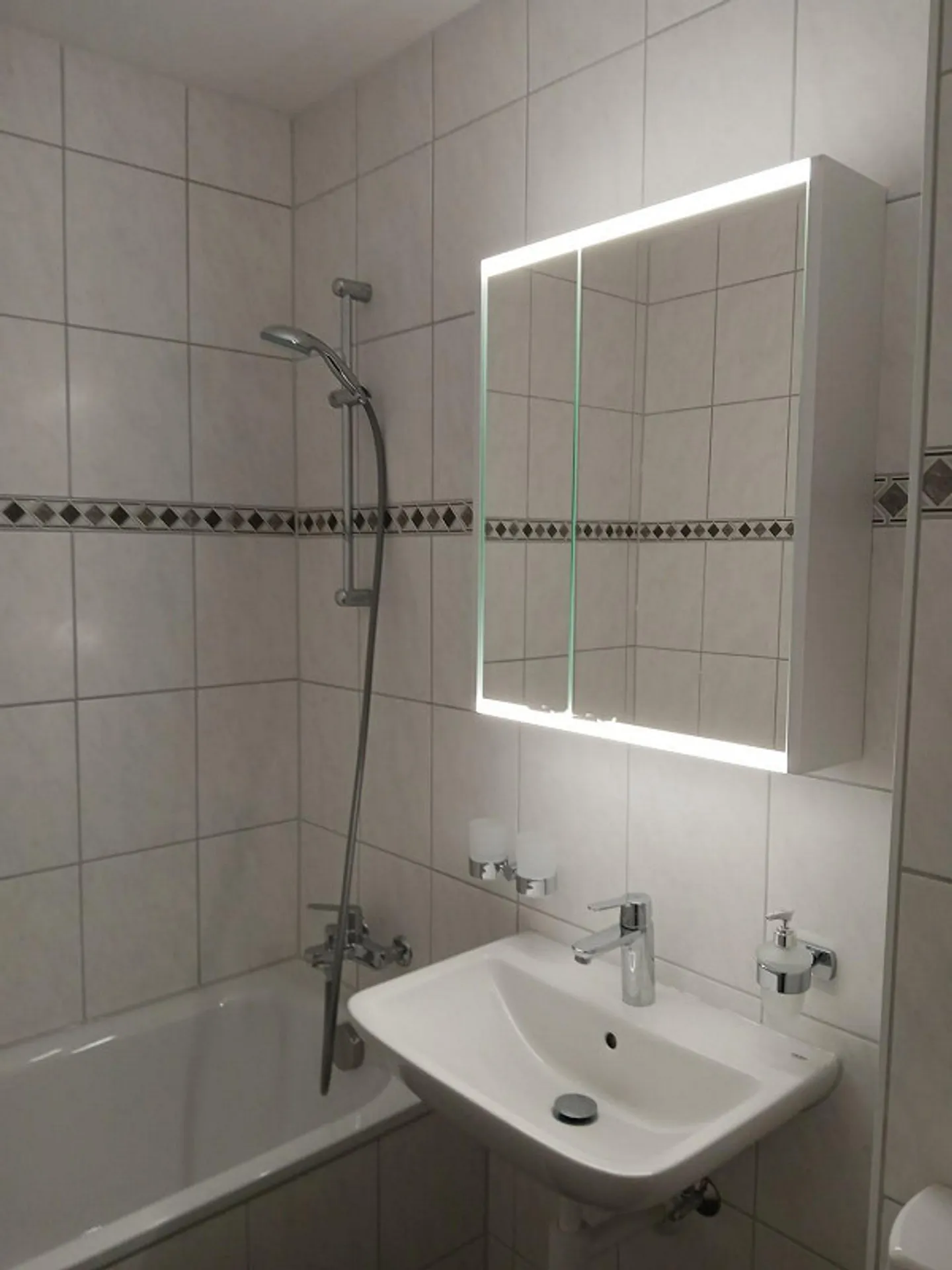 Appartement Top Moderne Rénové - Photo 4 sur 10