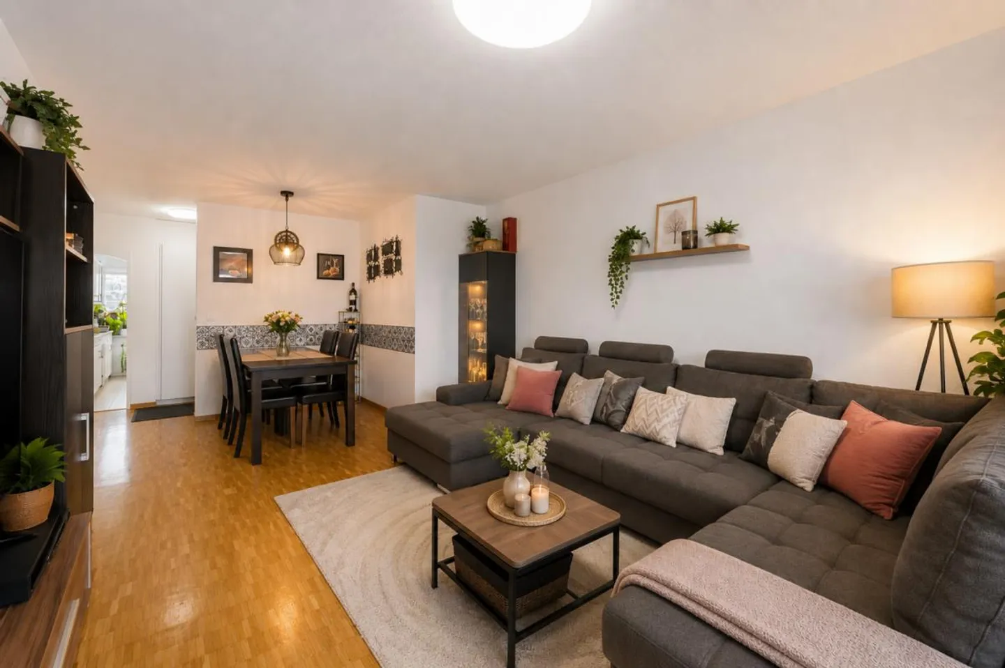 Attractive 3.5-room apartment - ideal as an investment or owner-occupied home - Photo 2 of 5