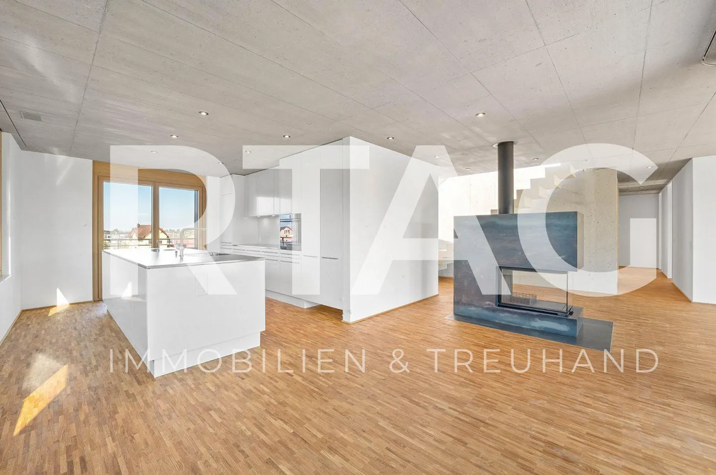 Moderne Attikawohnung mit Aussicht - Foto 1 von 17