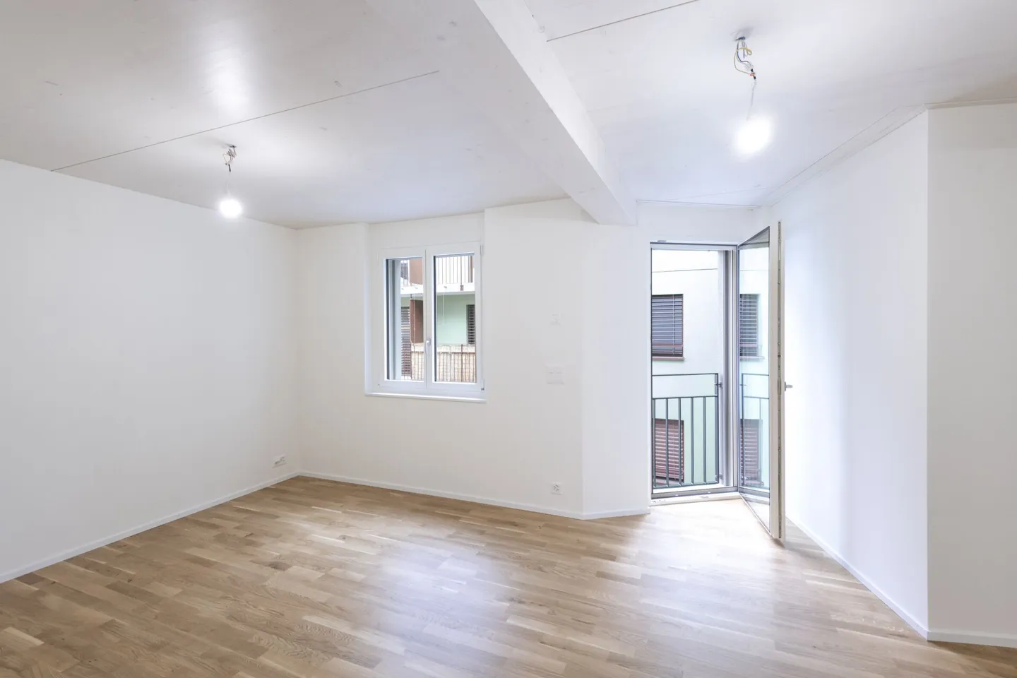 Appartamento Loft Moderno con Loggia vicino a Helvetiaplatz - Foto 5 di 10