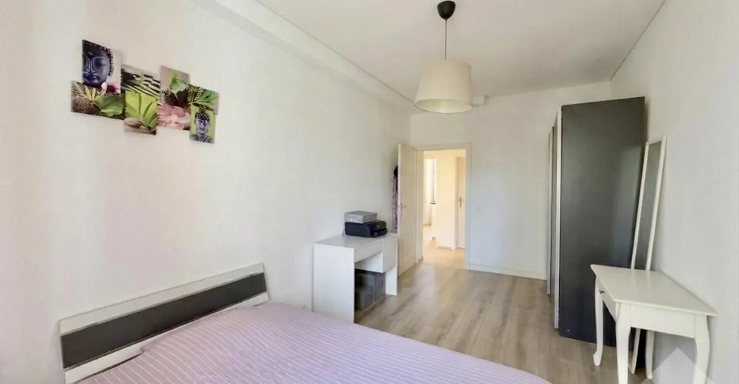 Renovierte 2,5-Zimmer-Wohnung mit Garagenbox! - Foto 6 von 10