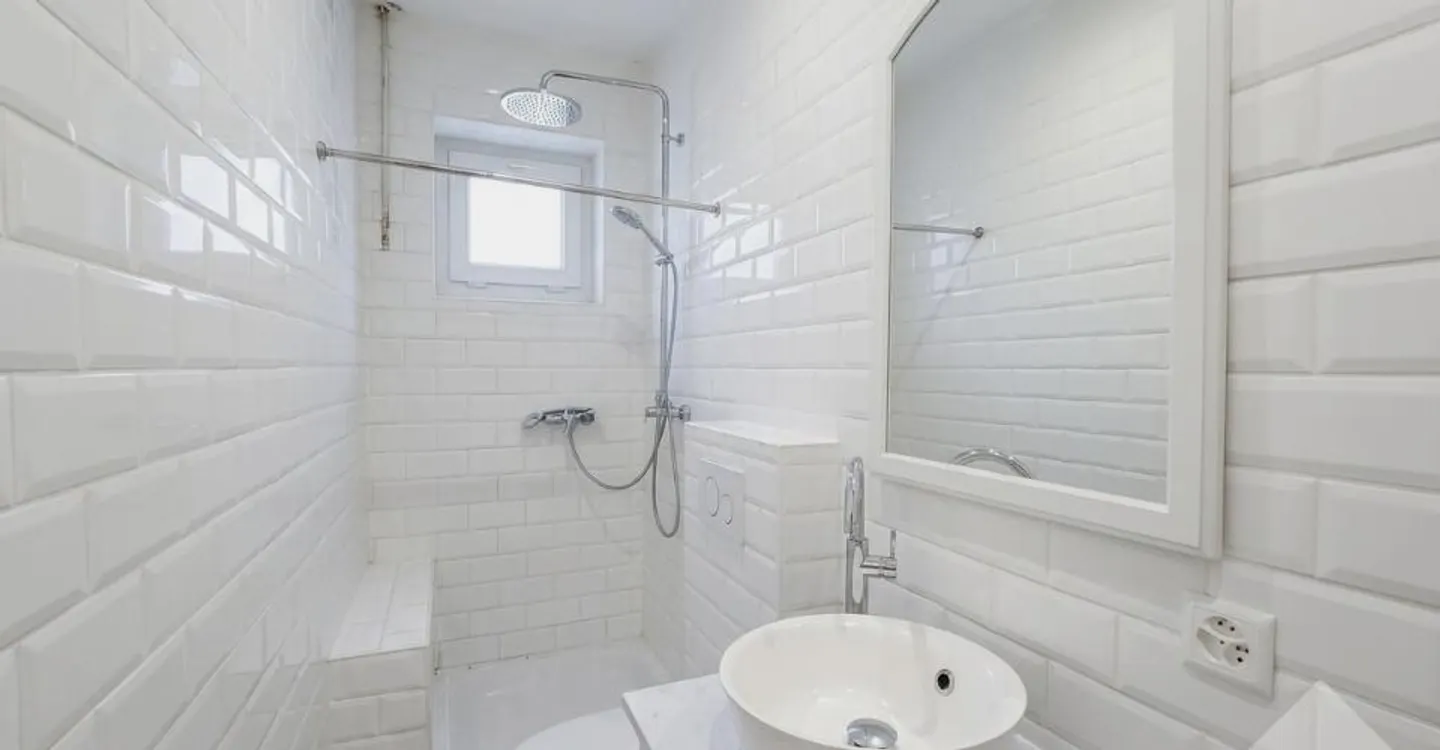 Renovierte 2,5-Zimmer-Wohnung mit Garagenbox! - Foto 8 von 10