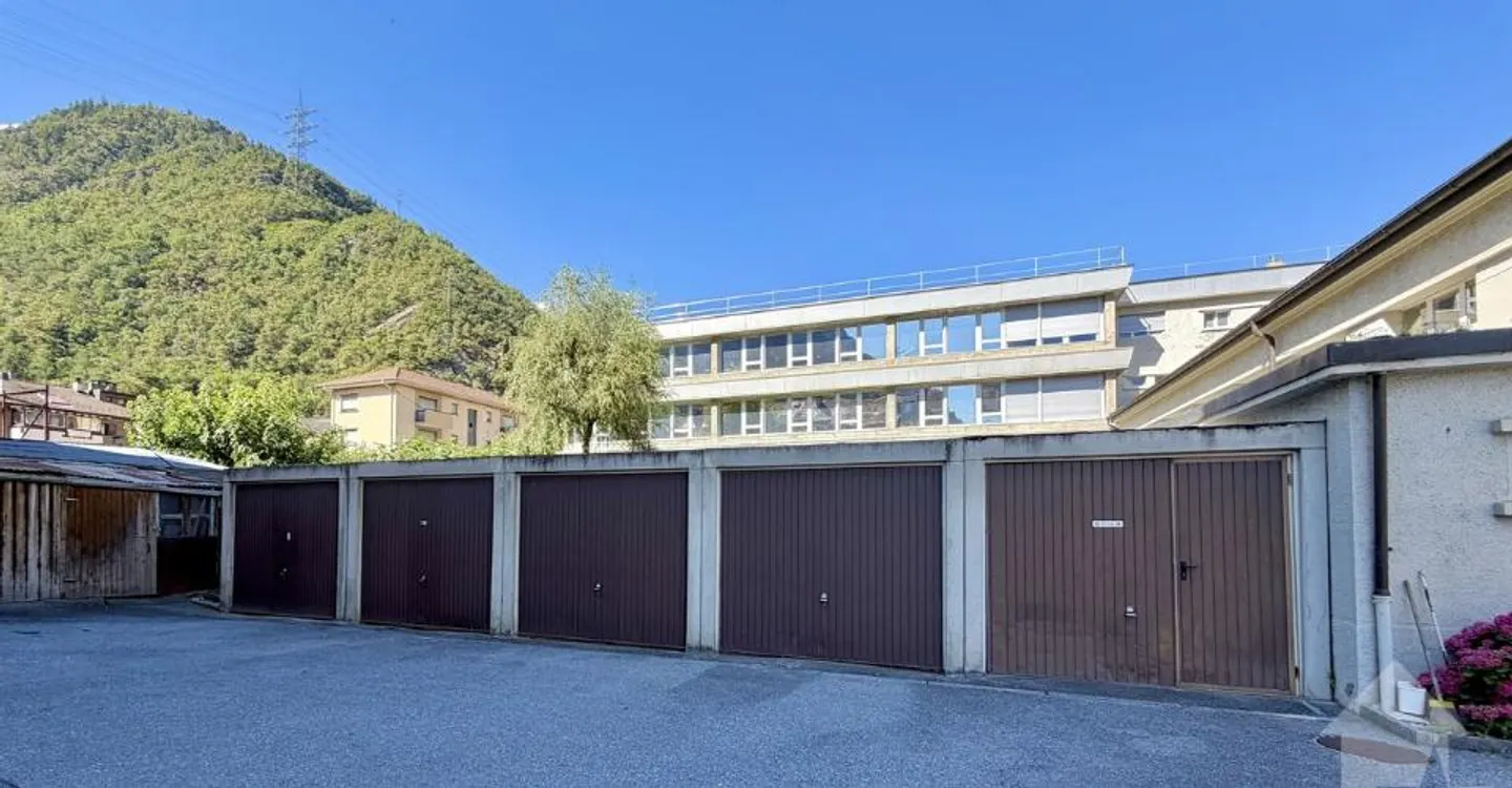 Renovierte 2,5-Zimmer-Wohnung mit Garagenbox! - Foto 9 von 10