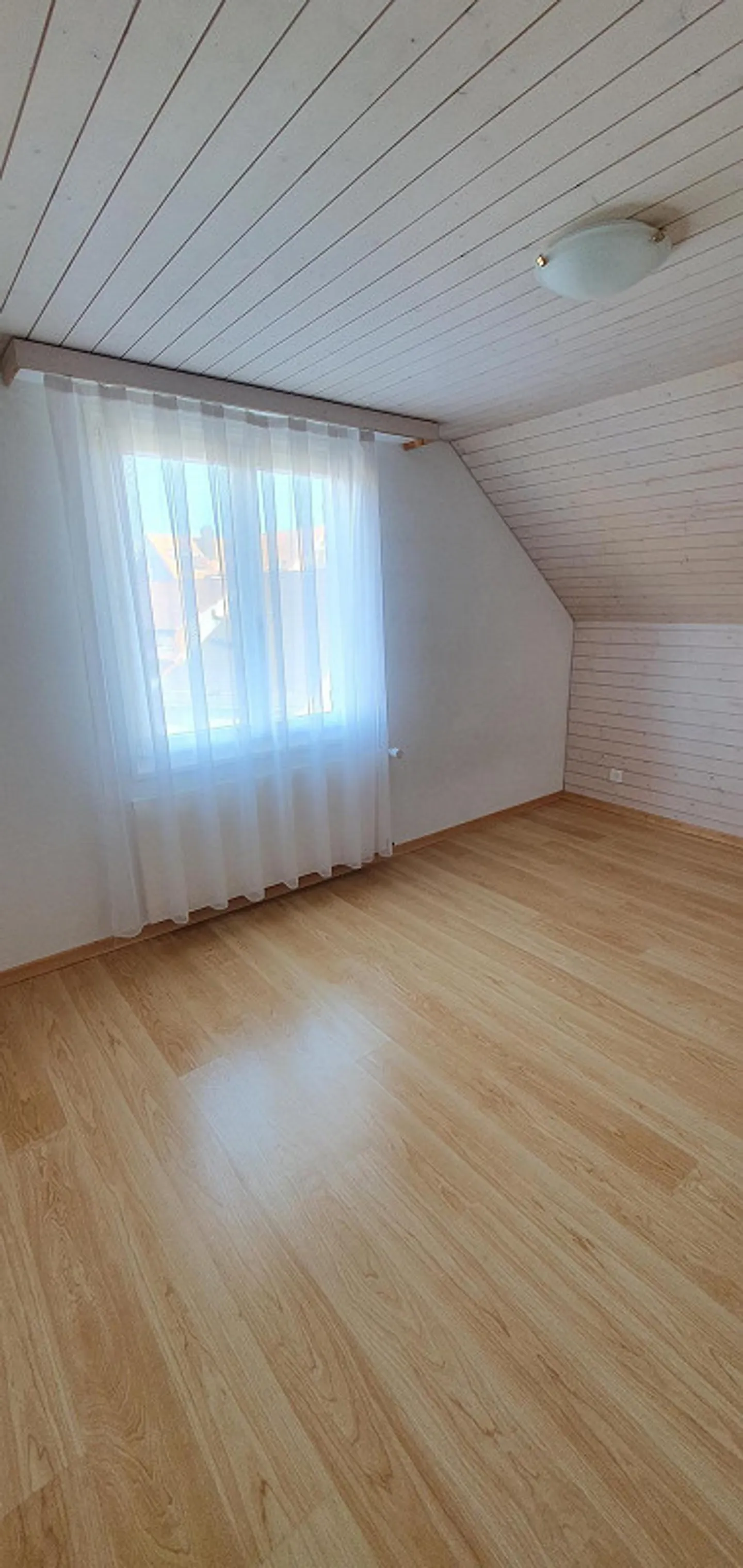 Appartamento di 3,5 stanze in affitto - Foto 8 di 10