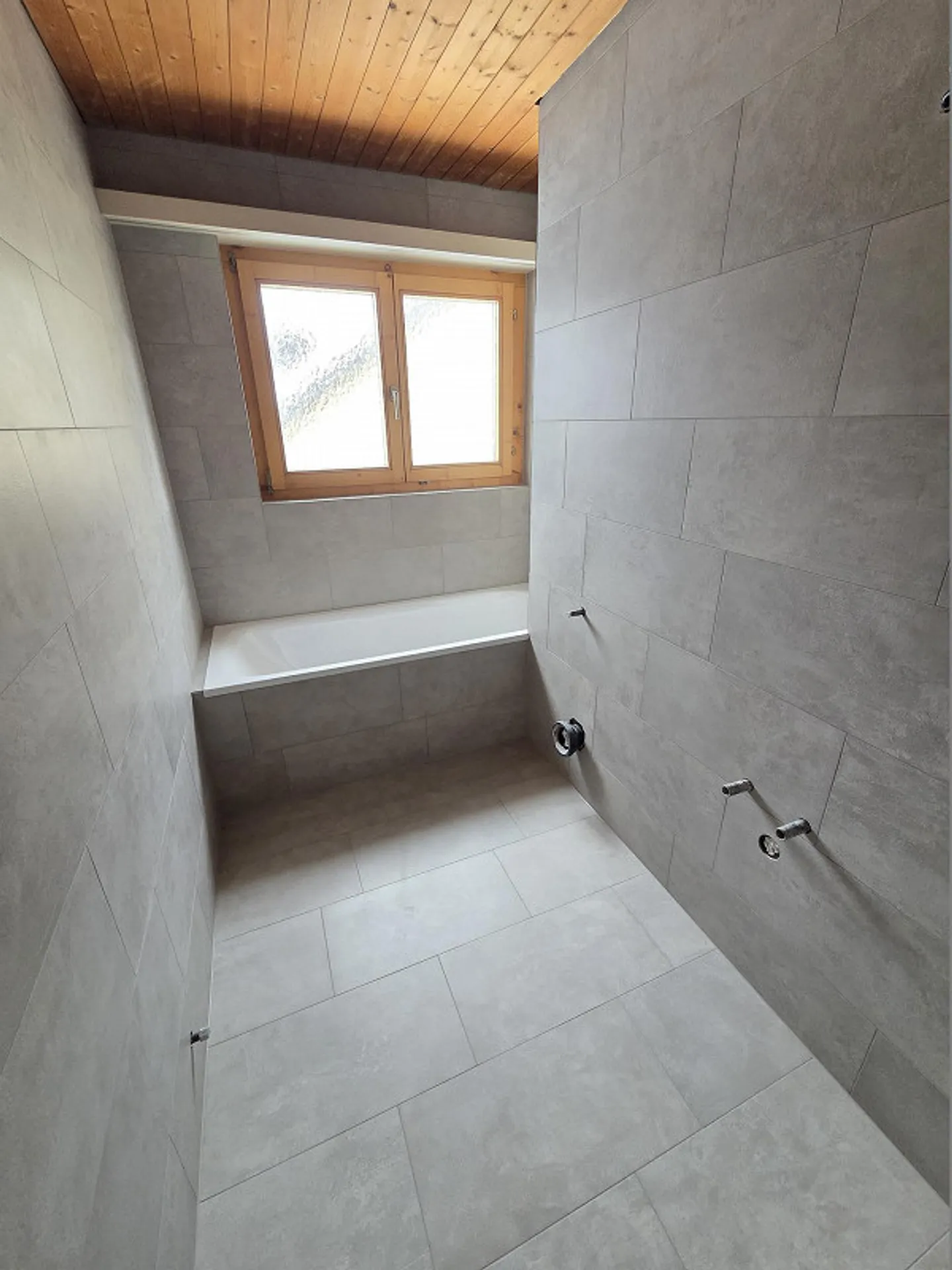 Freshly renovated, spacious 4.5-room apartment with 2 bathrooms and fireplace... - Photo 8 of 9