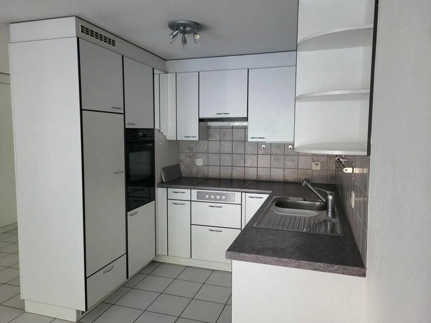 Appartamento idilliaco di 3,5 stanze cerca nuovi inquilini - Foto 5 di 8