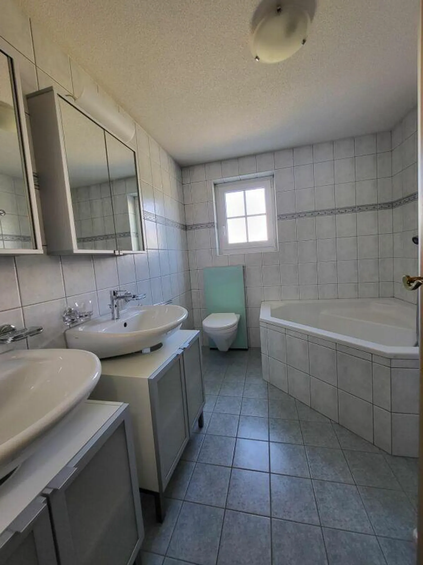 Appartamento idilliaco di 3,5 stanze cerca nuovi inquilini - Foto 7 di 8