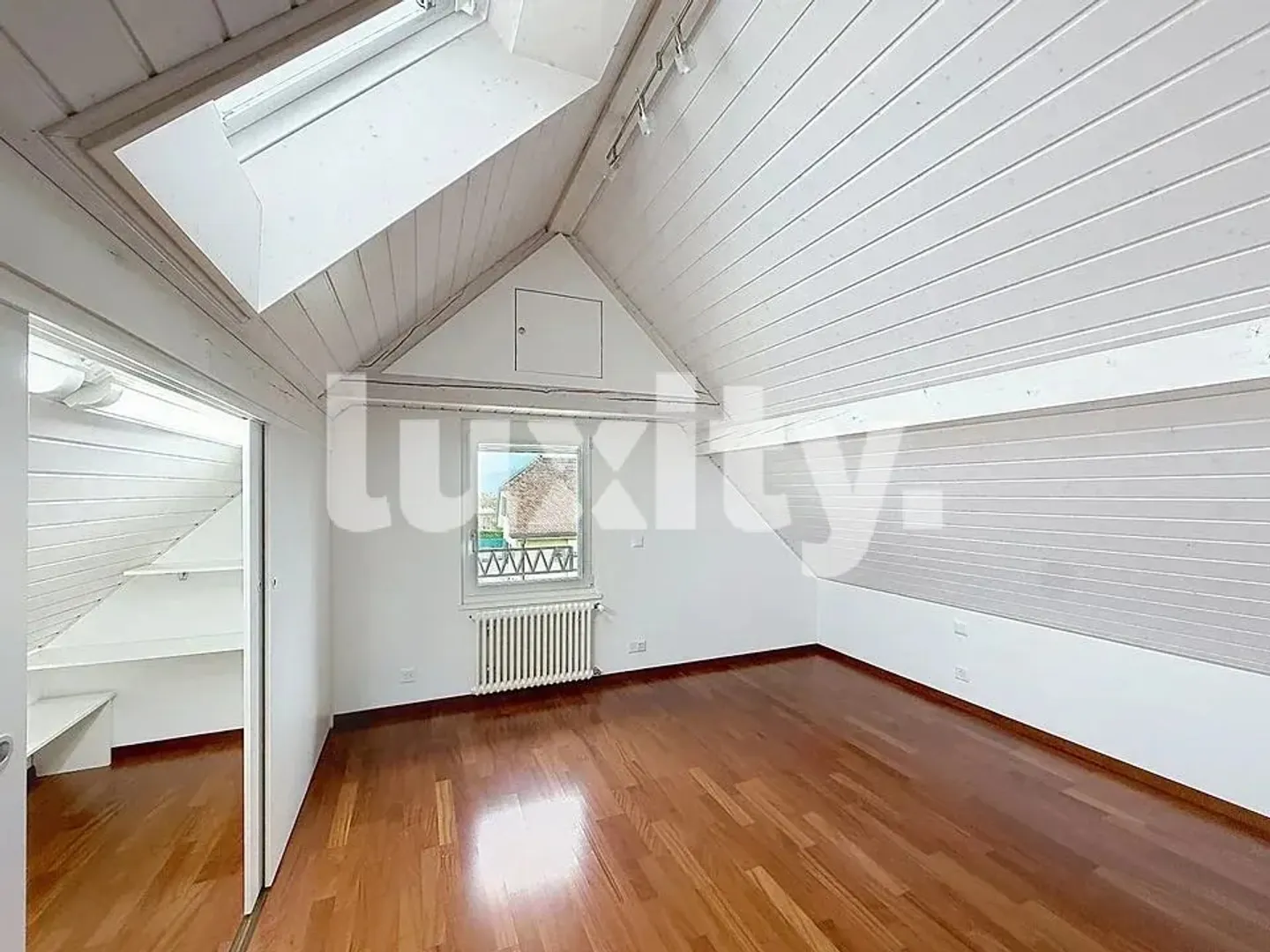 Elegante Villa Wohnung mit Terrasse - Foto 4 von 8