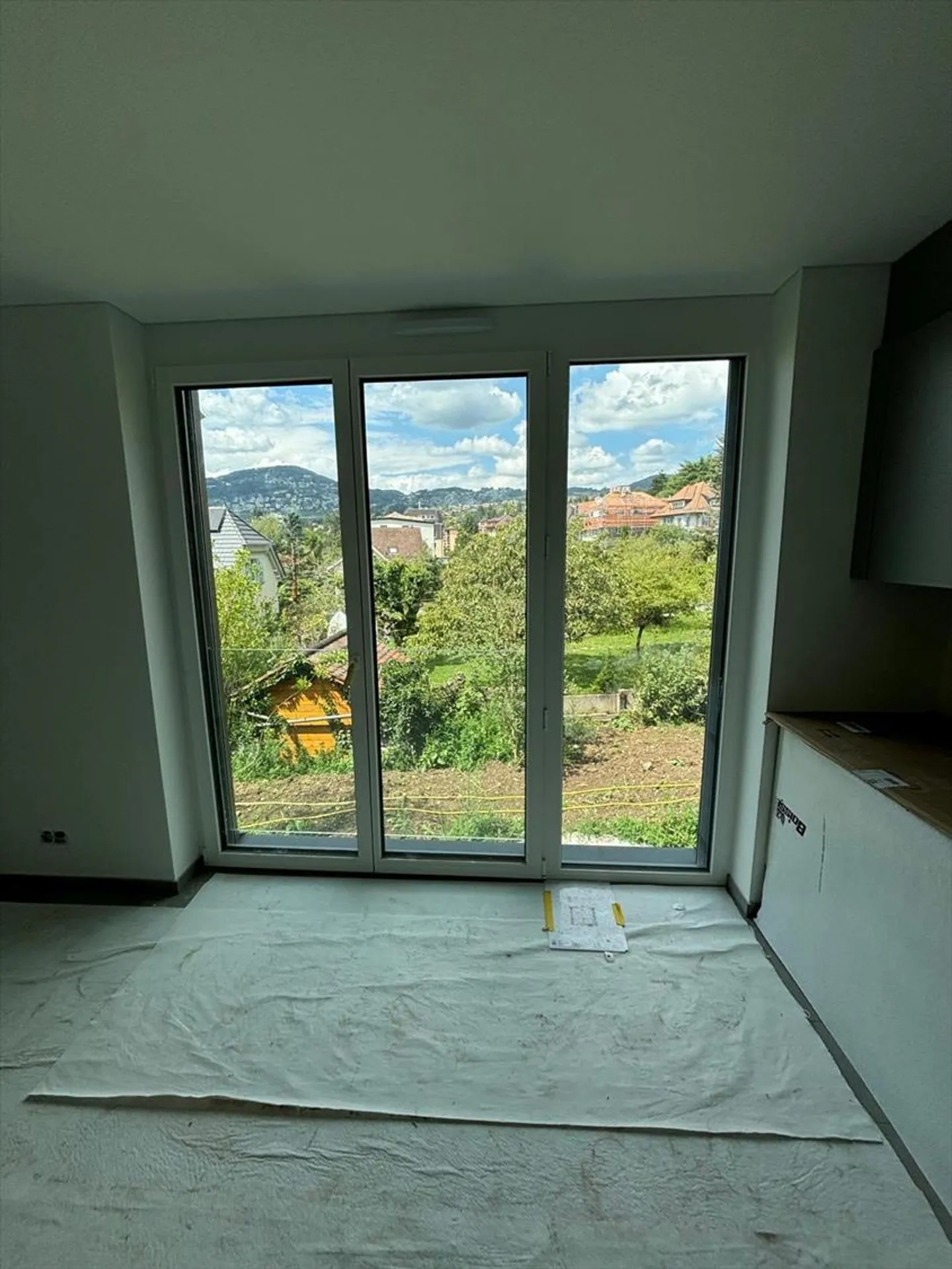 New Studio for Rent in the Center of La Tour-de-Peilz - Photo 2 of 7