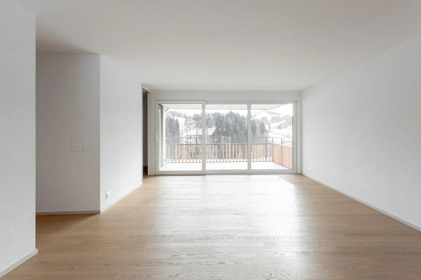 Nouvel appartement en attique de 3,5 pièces avec vue - Photo 2 sur 7