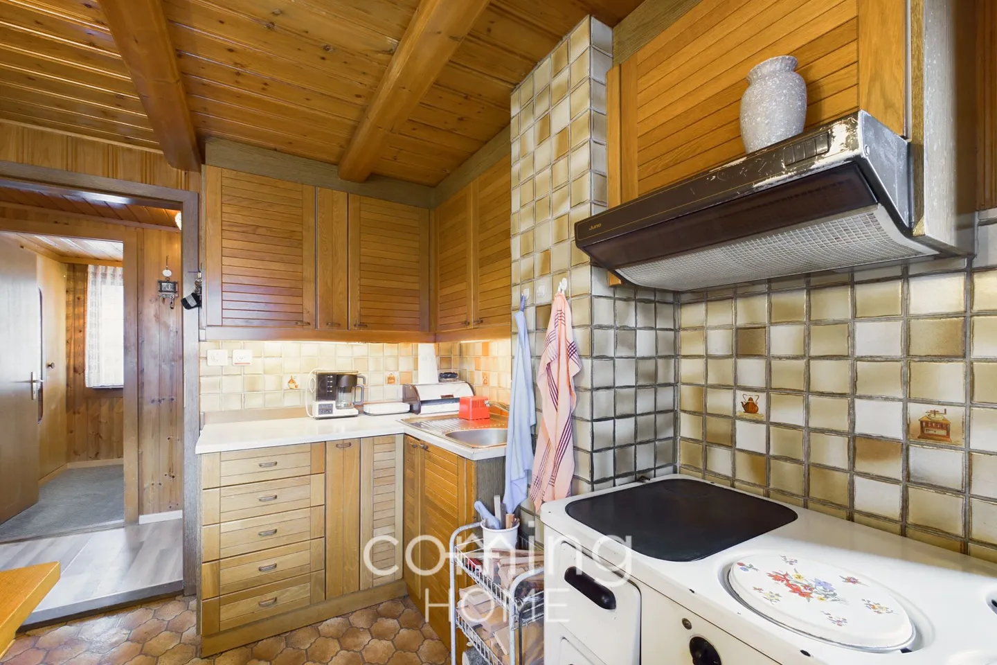 Chalet a Termen - con charme tradizionale, vista e grande potenziale di ristrutturazione - Foto 6 di 17