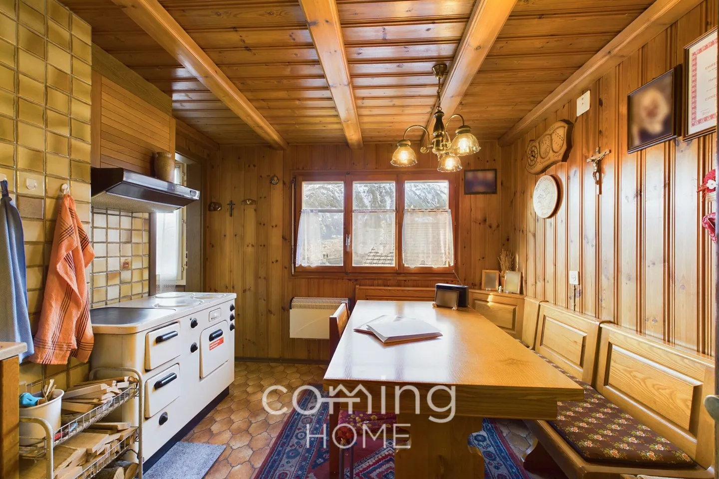 Chalet a Termen - con charme tradizionale, vista e grande potenziale di ristrutturazione - Foto 7 di 17