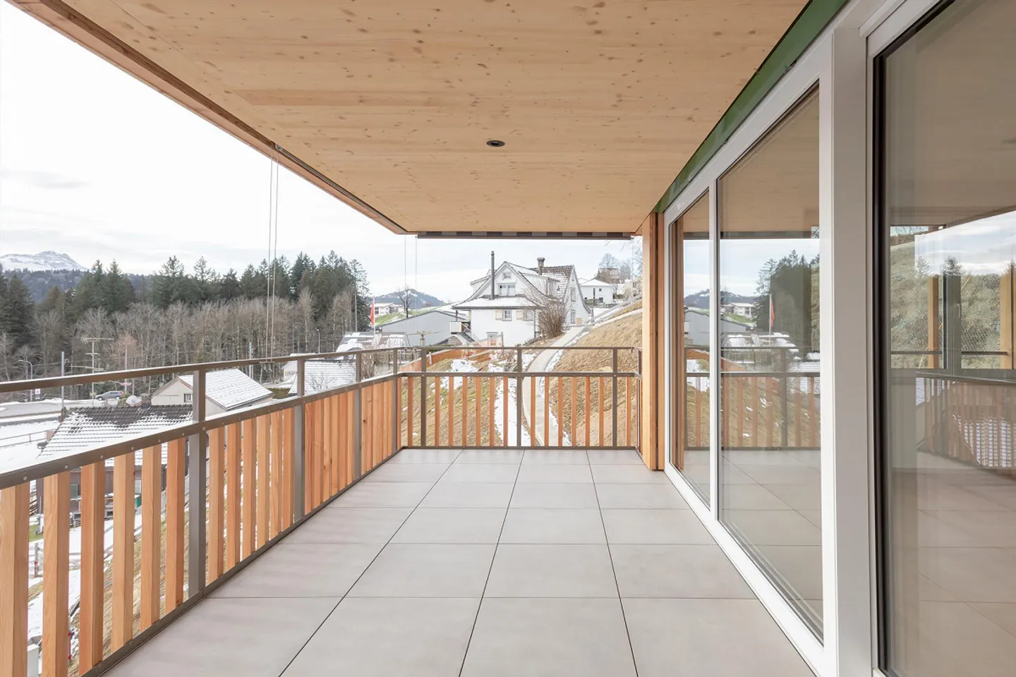 Nouvel appartement en attique de 3,5 pièces avec vue - Photo 6 sur 7