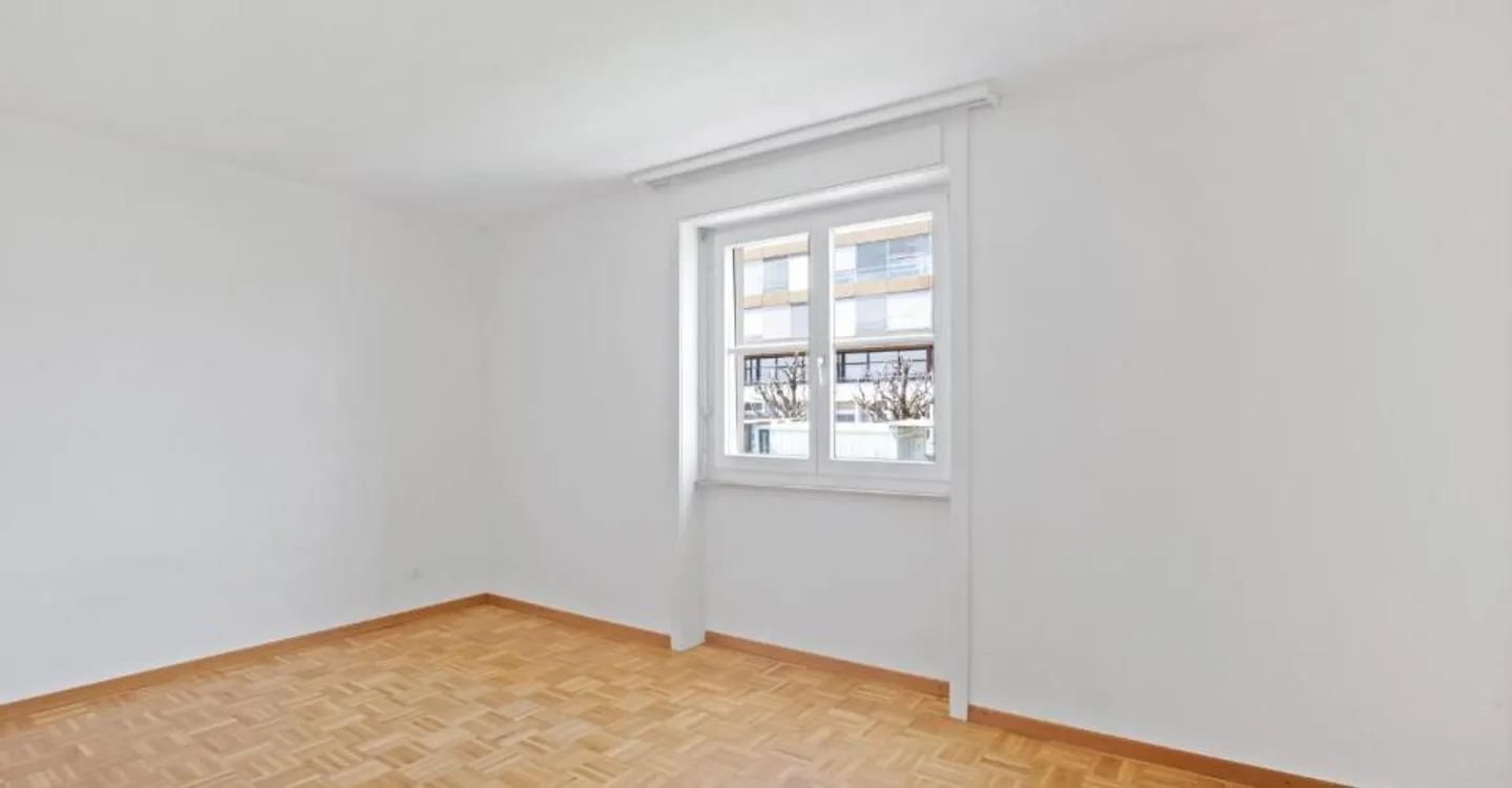 Bright & Spacious Apartment - Photo 7 of 7